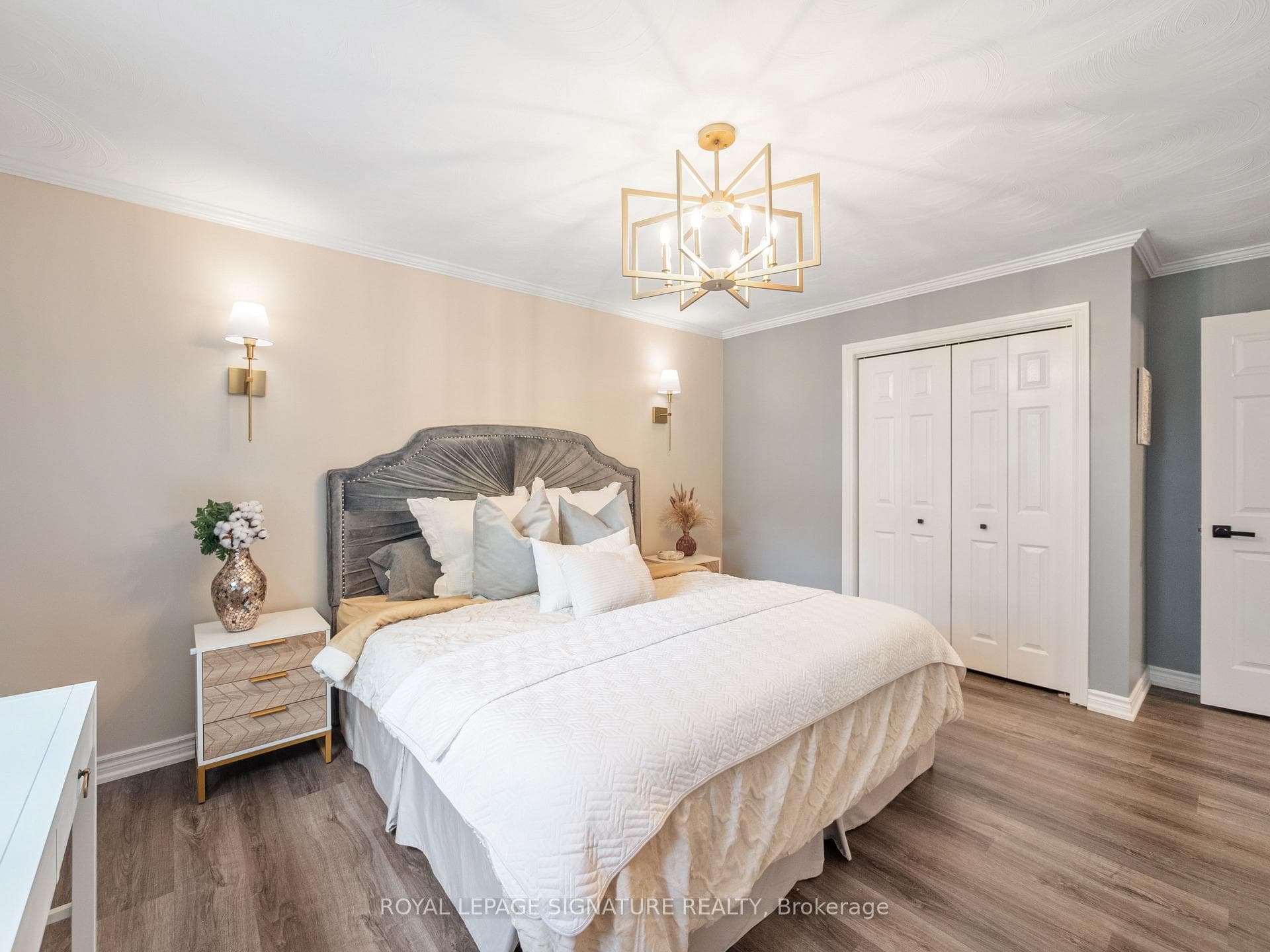 245 Appleby Road photo 11