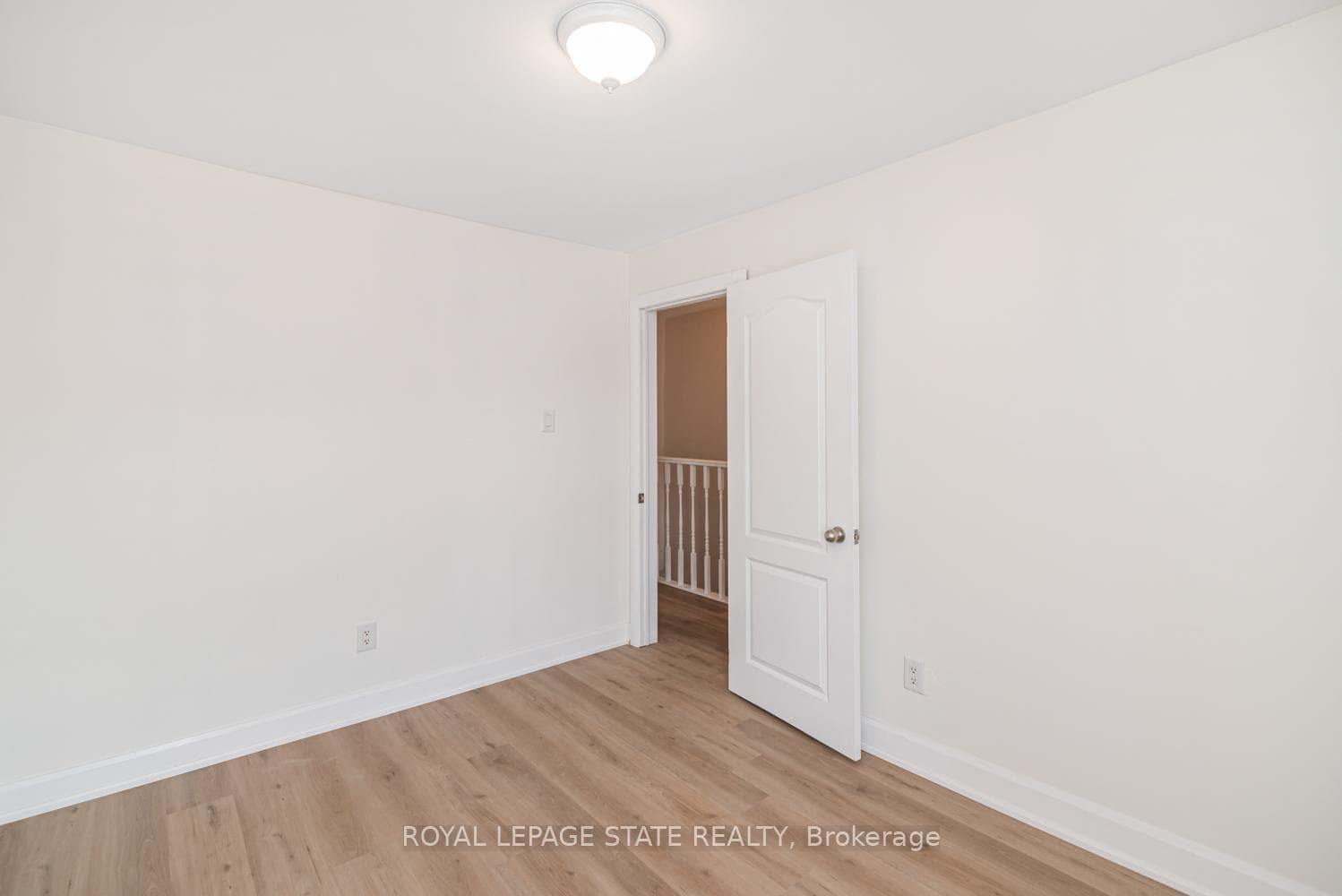 60 Keith Street photo 21