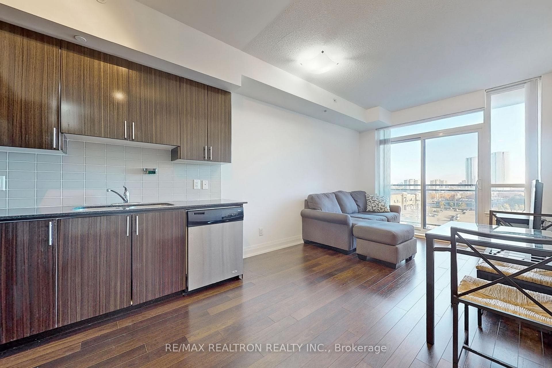 75 North Park Road Unit 707 photo 10