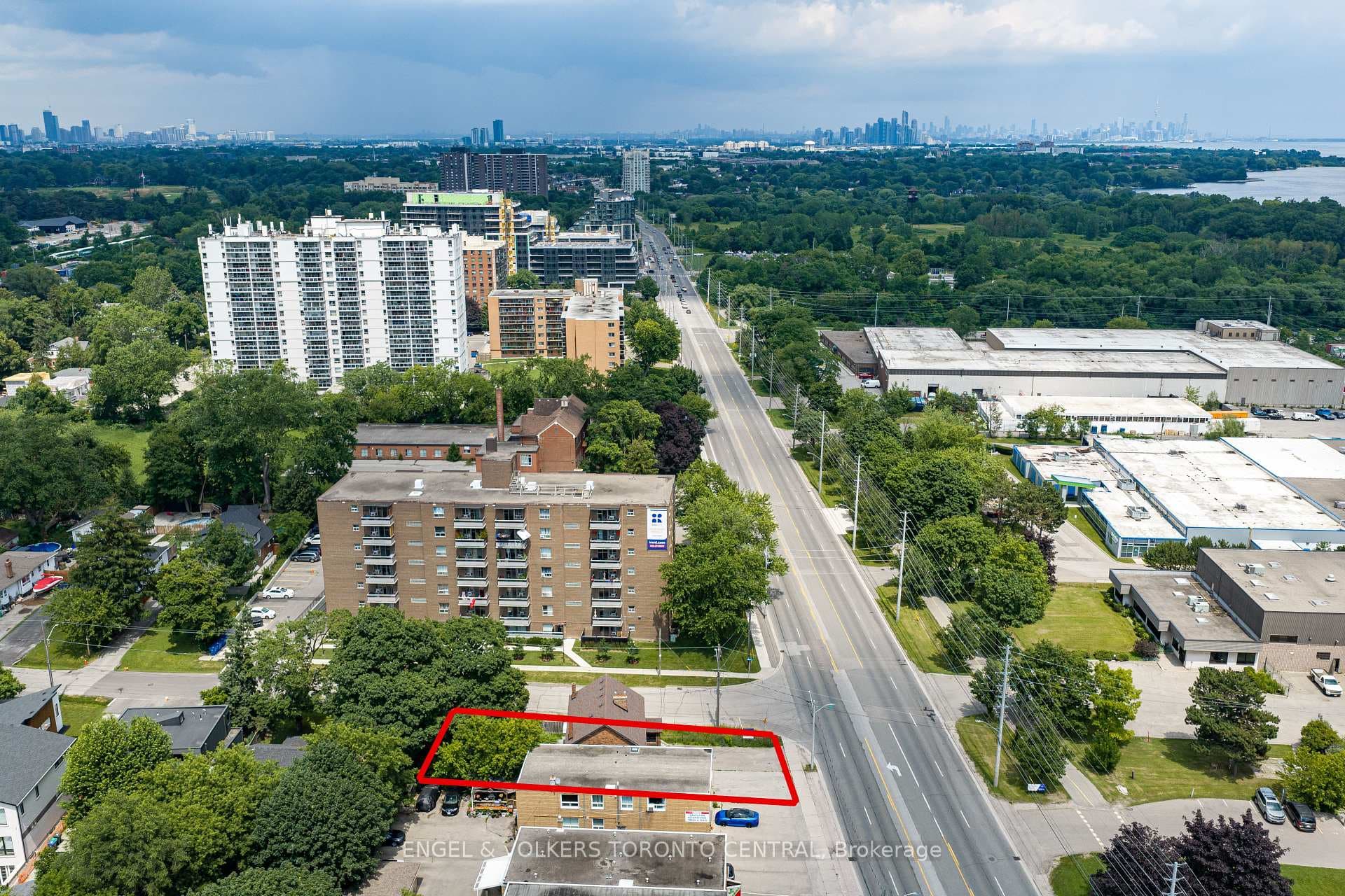 1199 & 1201 Lakeshore Road photo 14