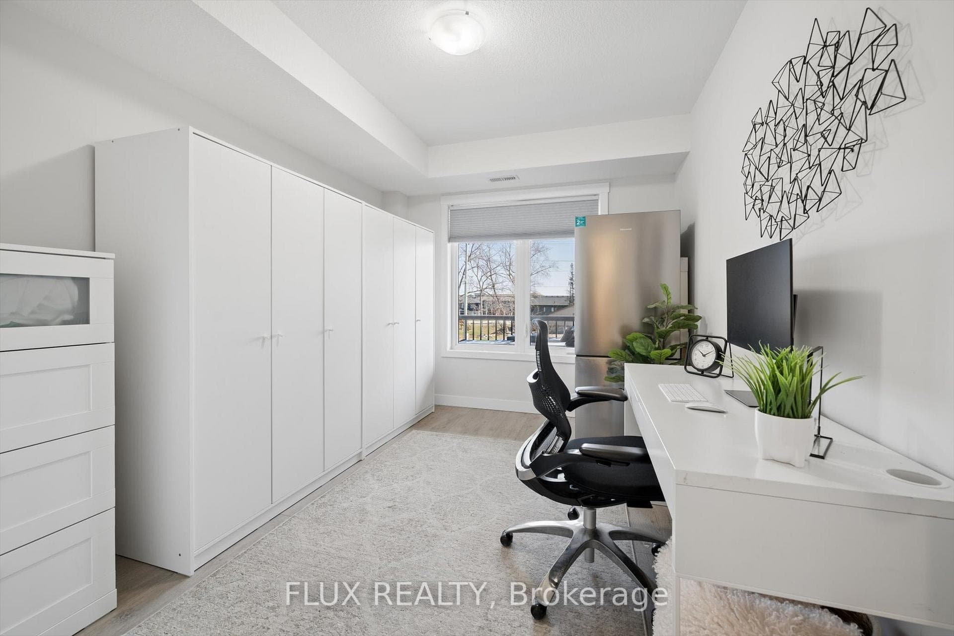 150 Rochefort Street Unit F photo 12