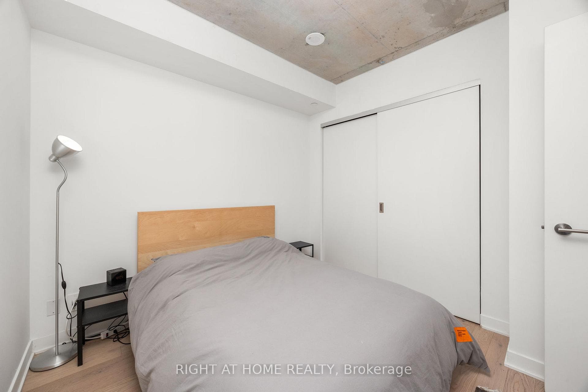 2720 Dundas Street Unit 314 photo 6