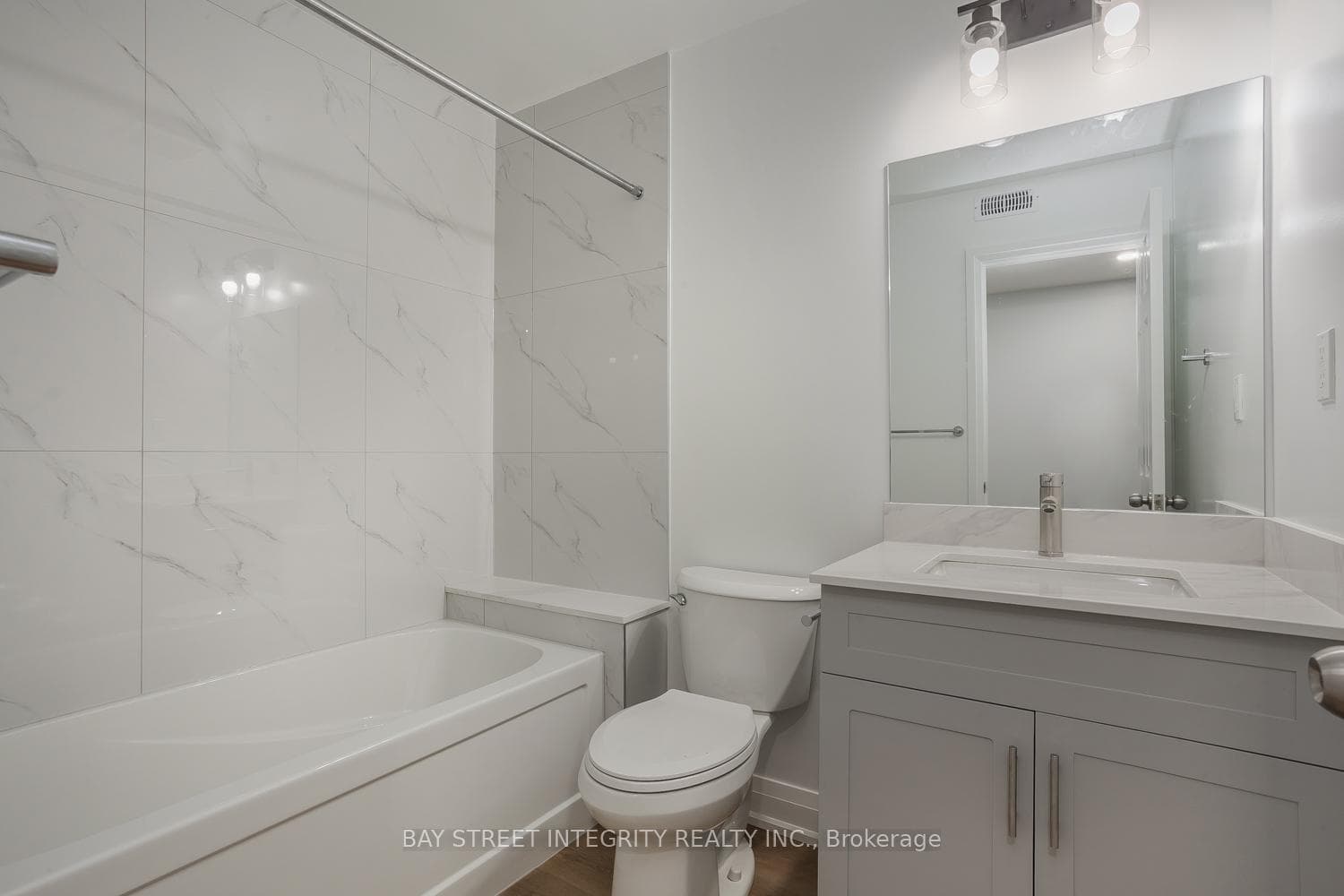 19 D'arcy Street Unit Bsm photo 5
