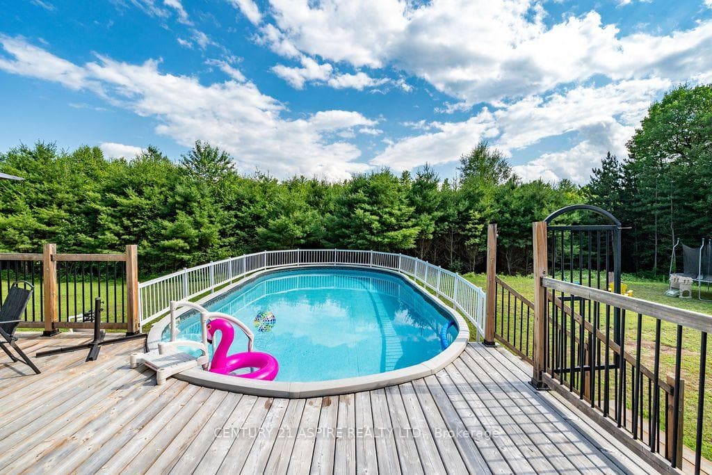 48 Plum Tree Lane photo 9