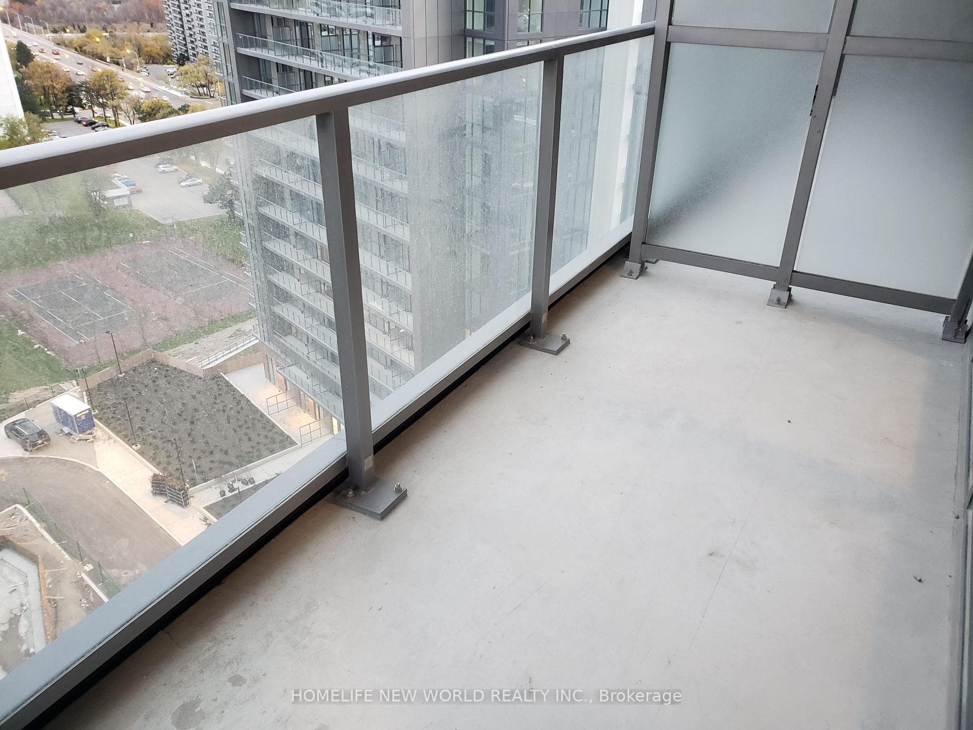 38 Forest Manor Road Unit 1305 photo 8