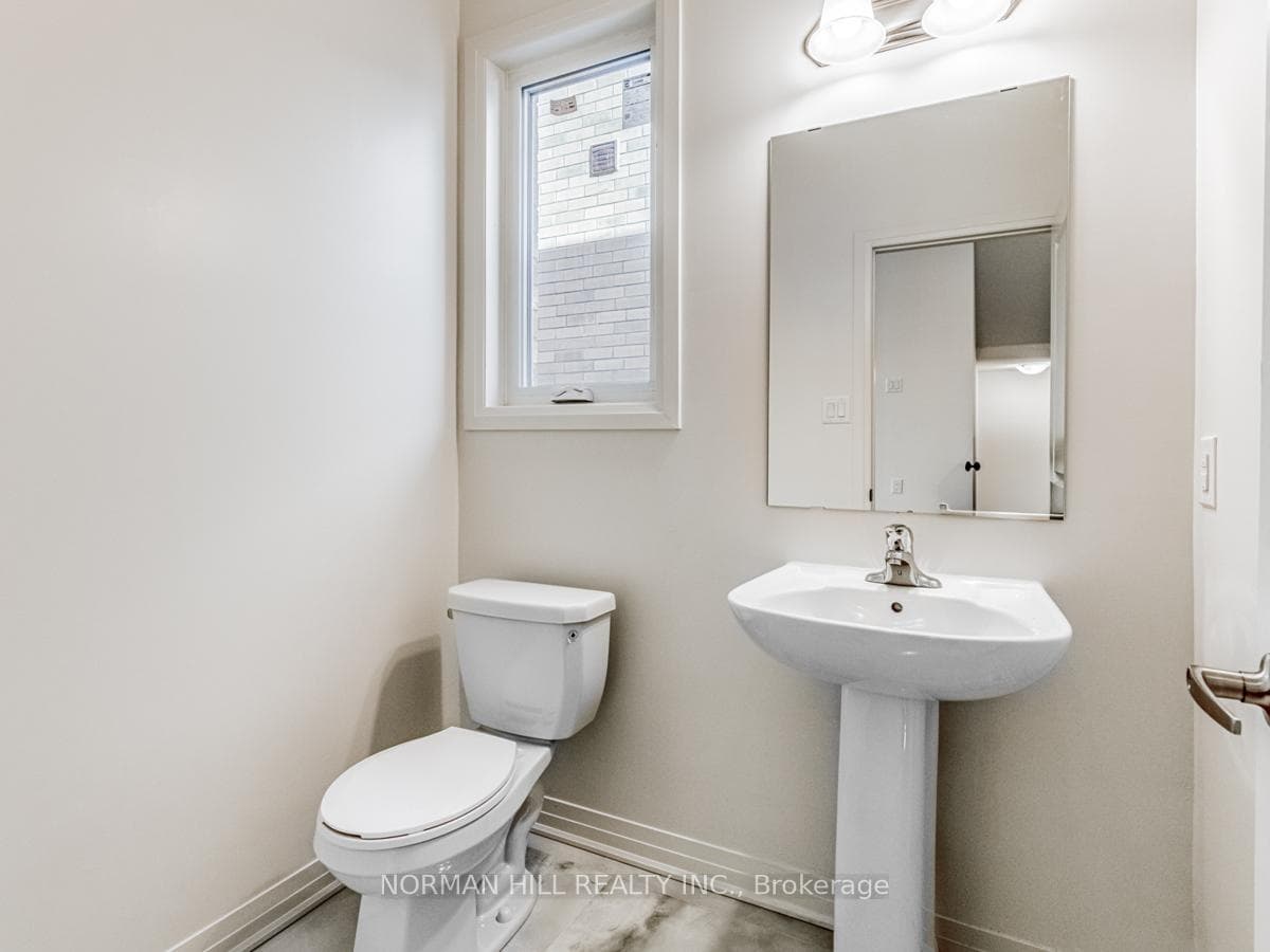 4 Guildhouse Drive photo 8