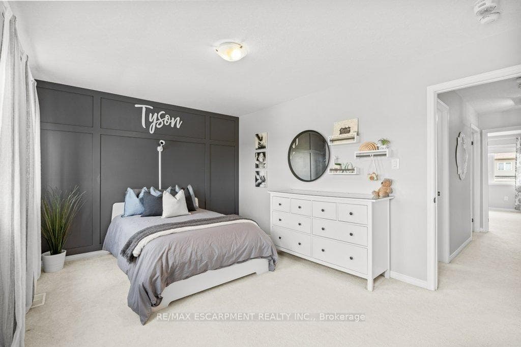 Large second bedroom!