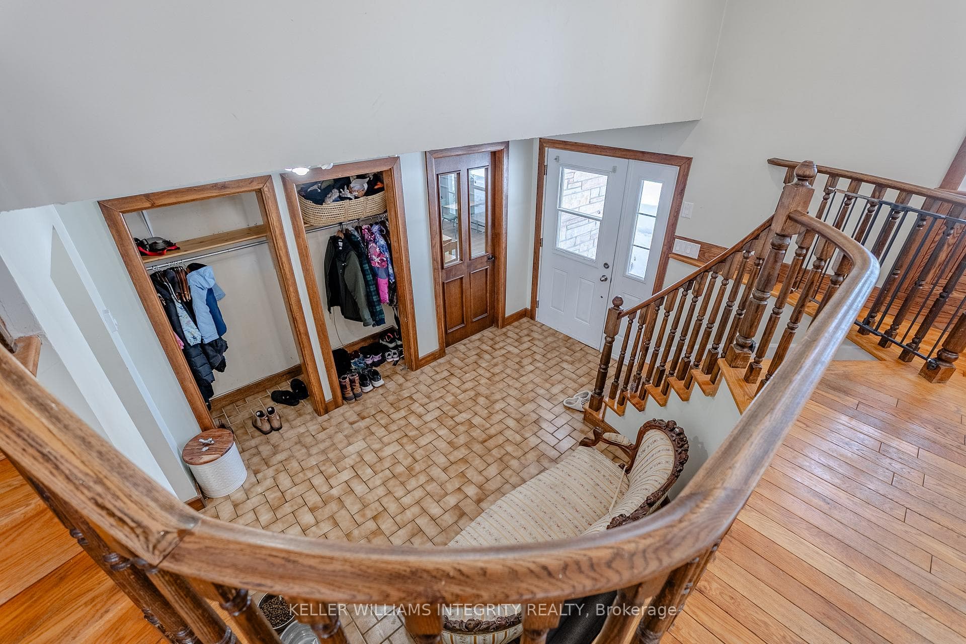 3238 Broadway Avenue photo 7