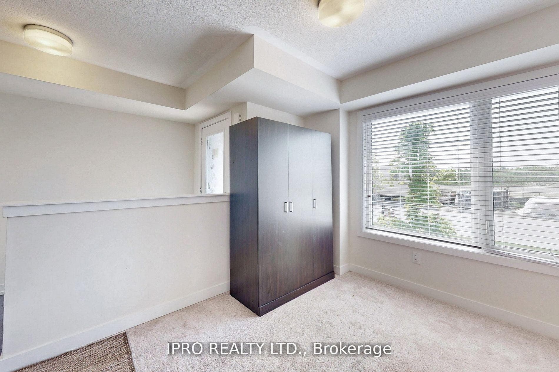 2614 Castlegate Crossing Circle photo 6
