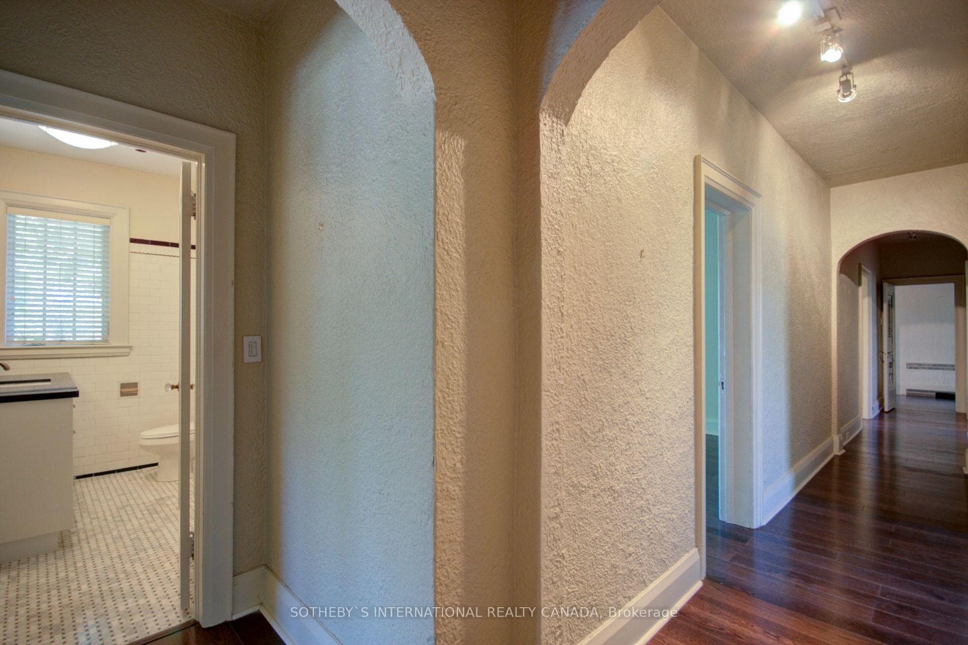 22 College View Avenue Unit 2 photo 21