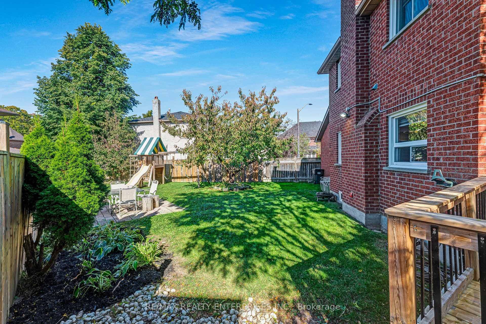 3821 Trelawny Circle photo 33