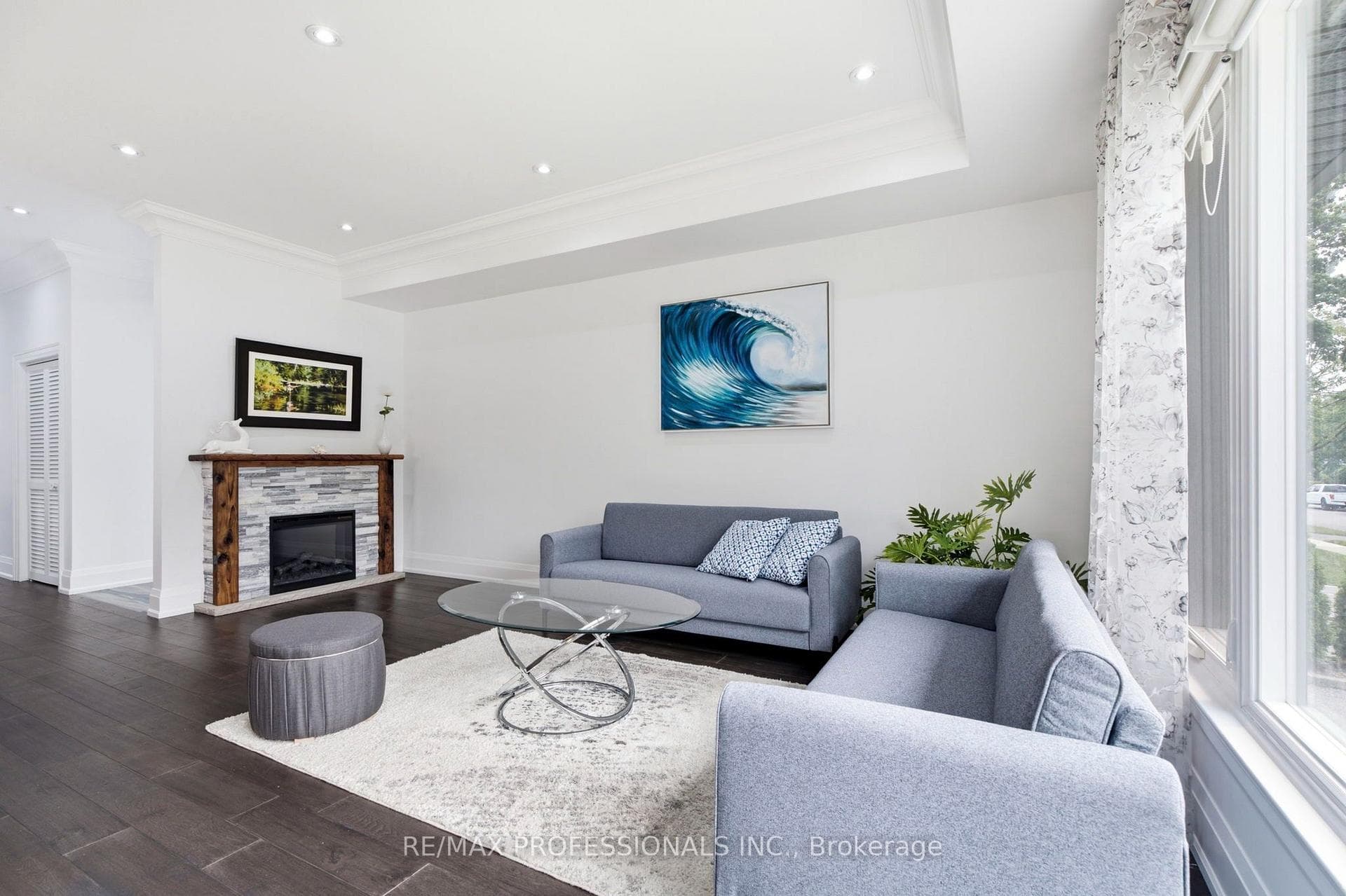 77 Cronin Drive photo 7