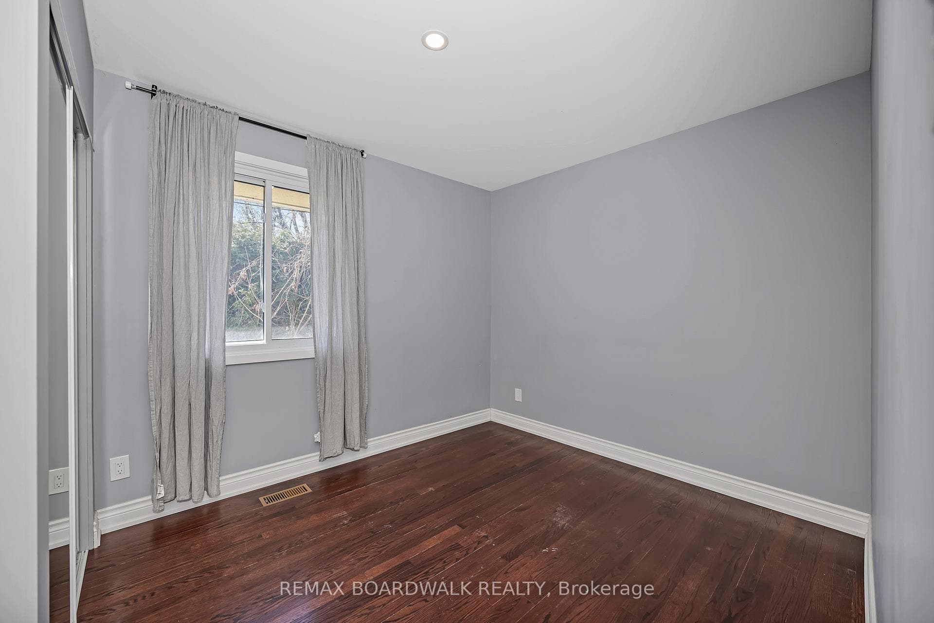 956 Garwood Avenue photo 18