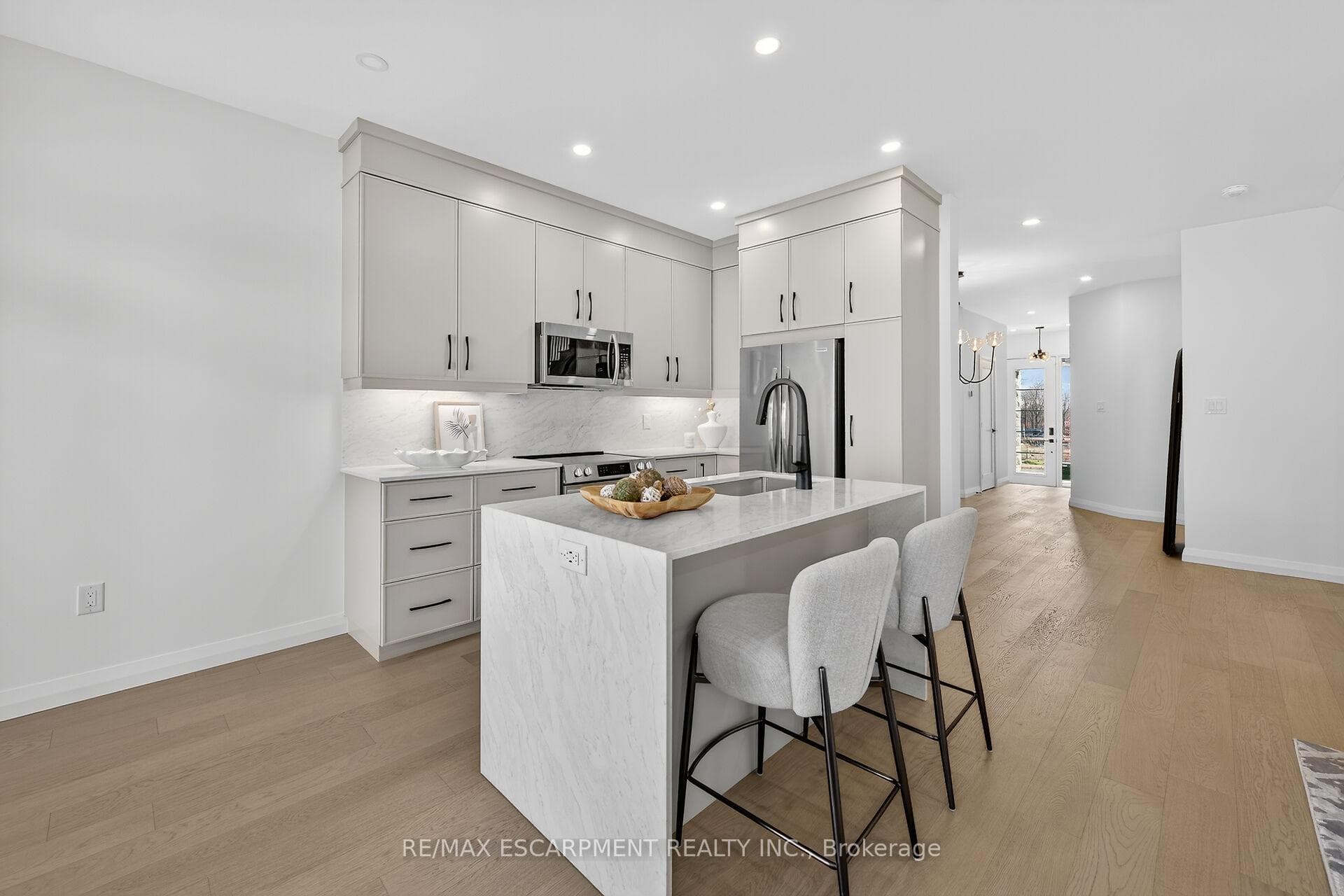 16 Sagewood Drive photo 13