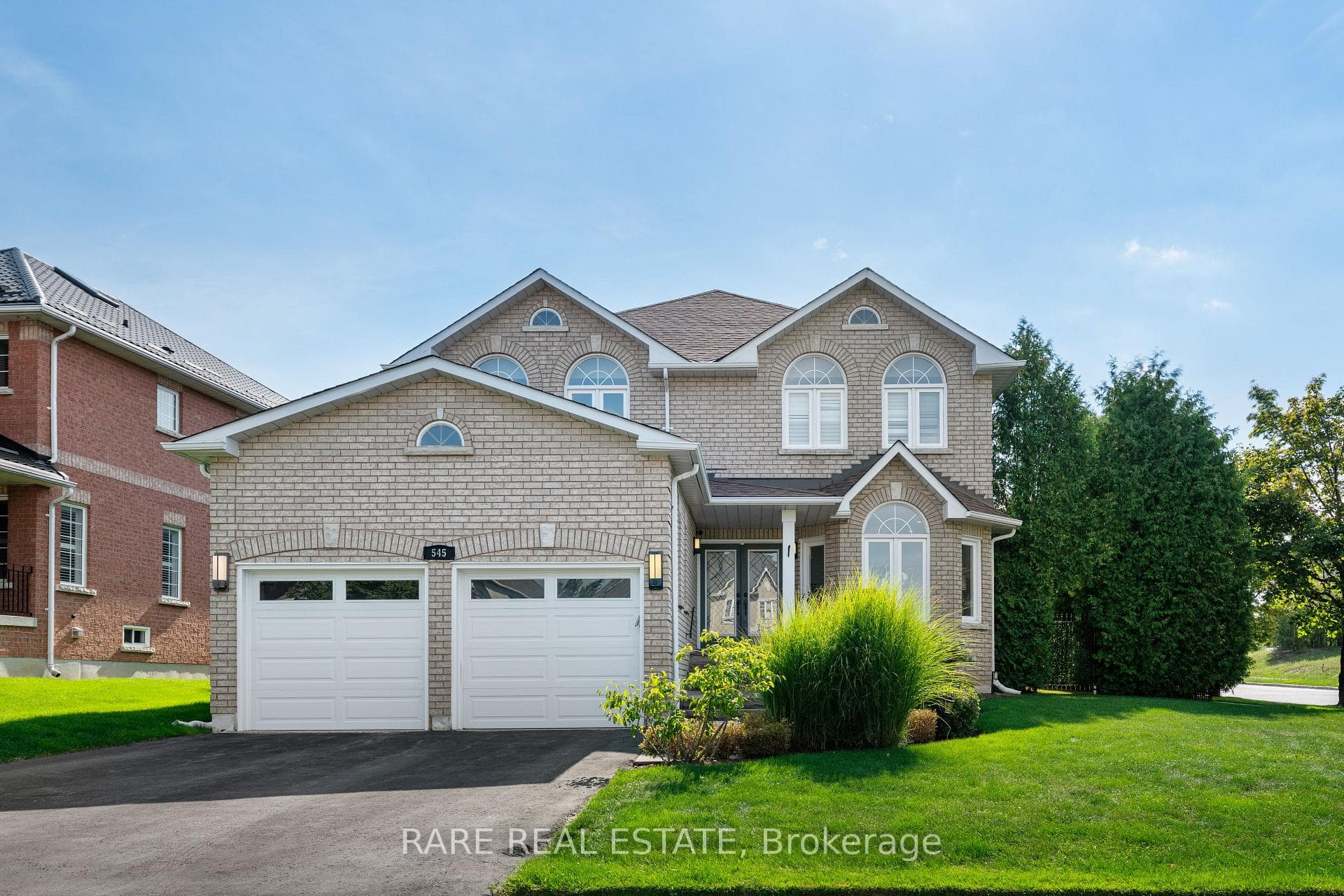 545 Highcliffe Drive photo 1