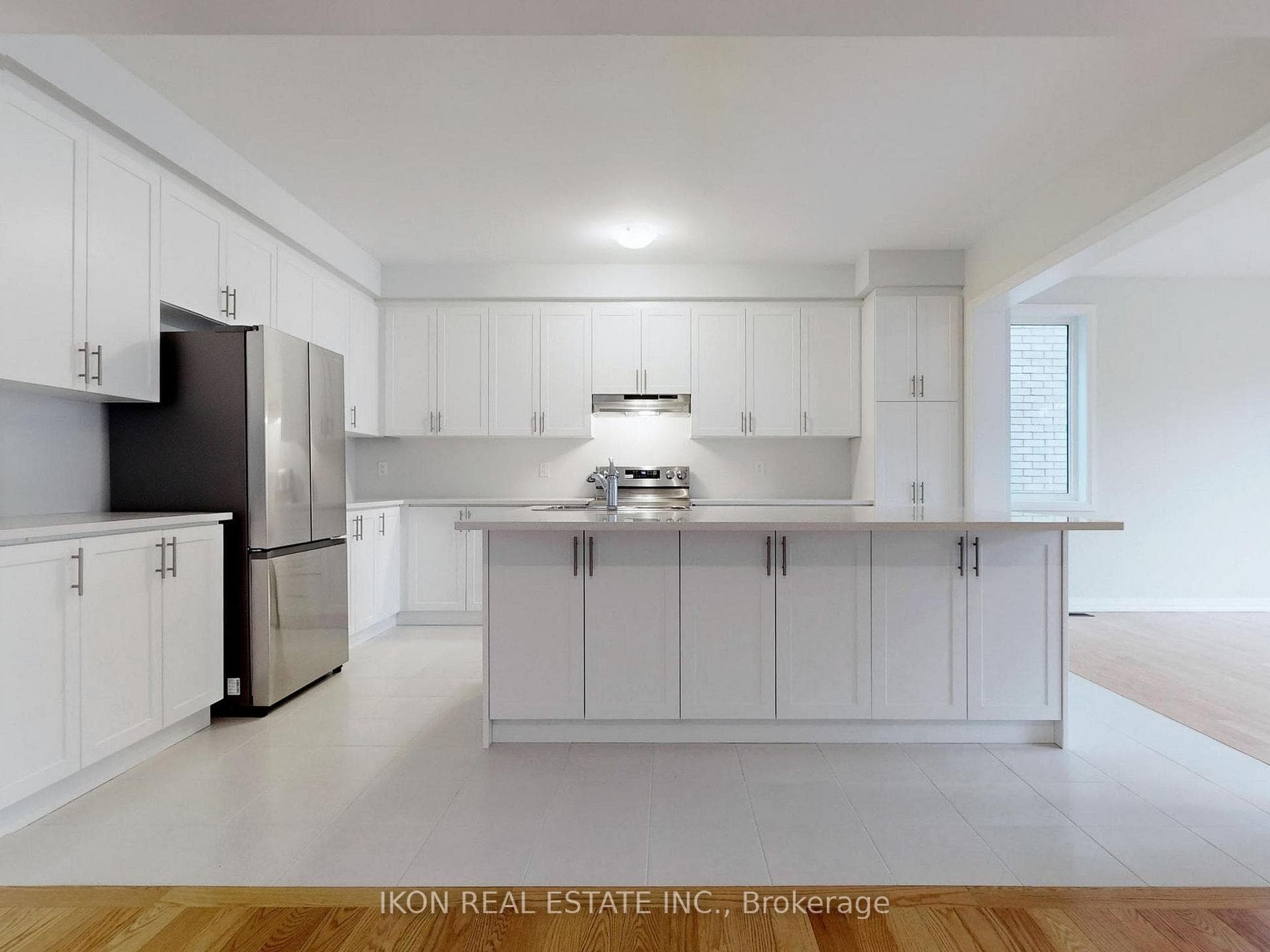 754 Sobeski Avenue photo 3