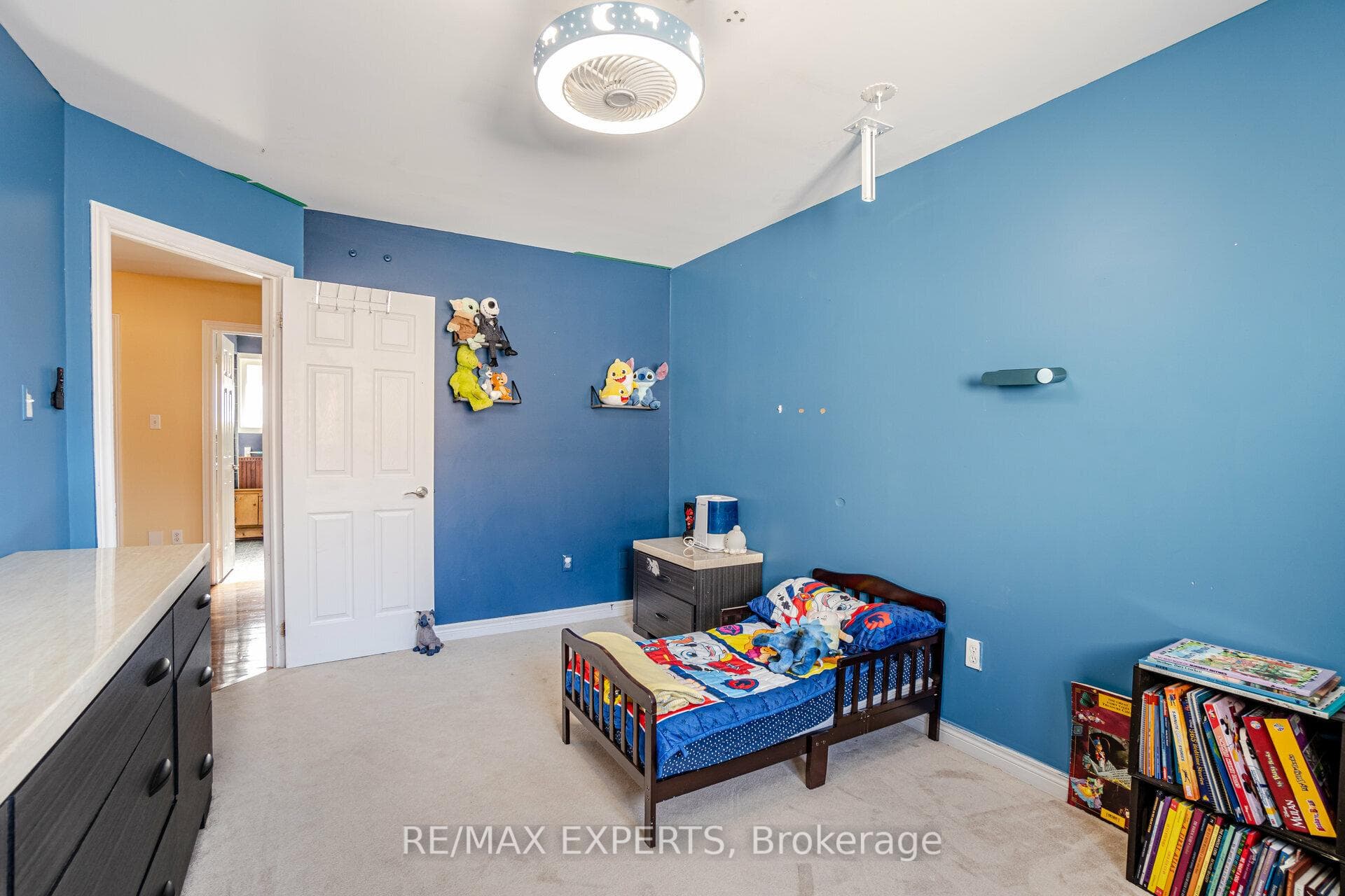 136 Van Scott Drive photo 25