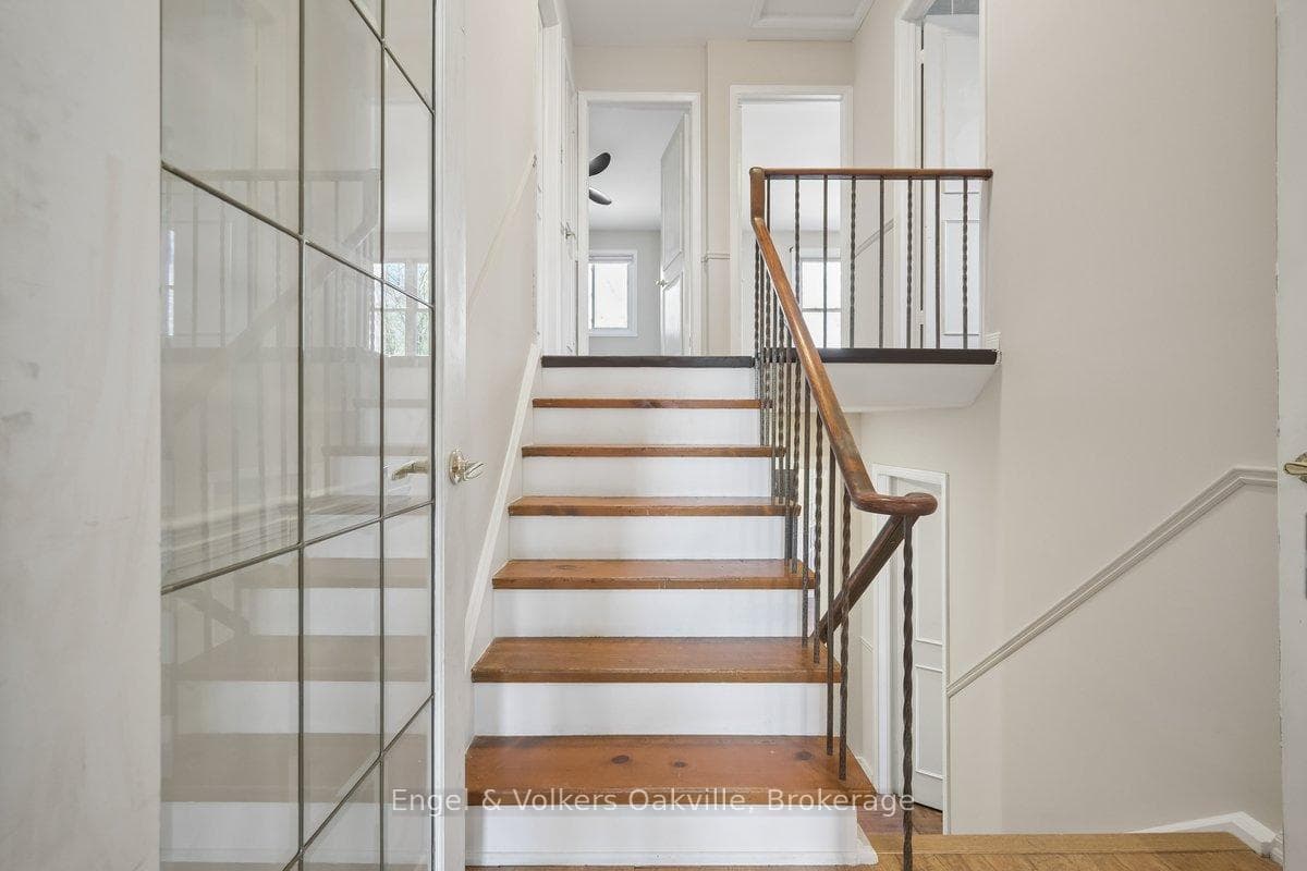 1223 Hudson Place photo 22