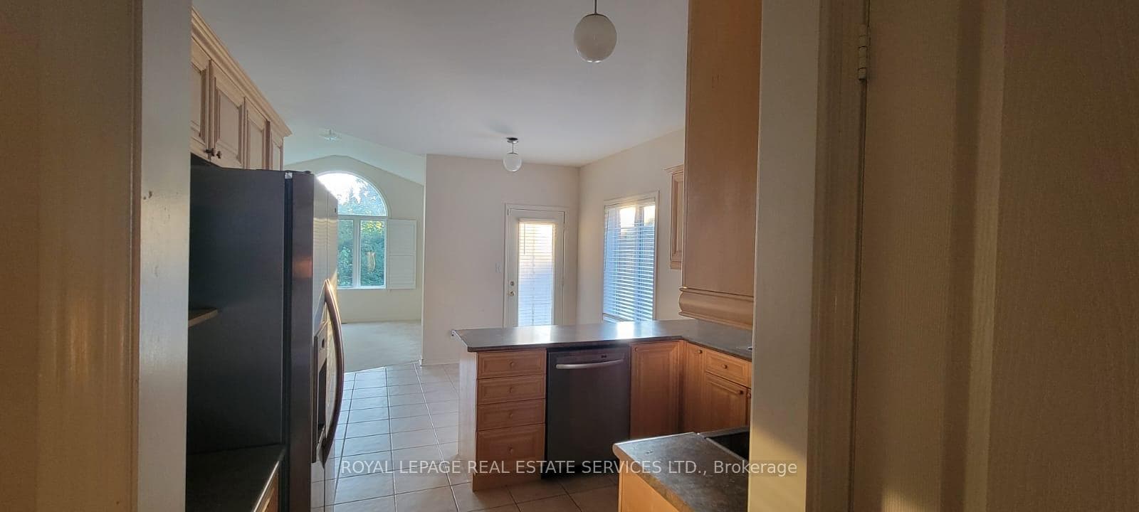 1192 Meadowgrove Court photo 6