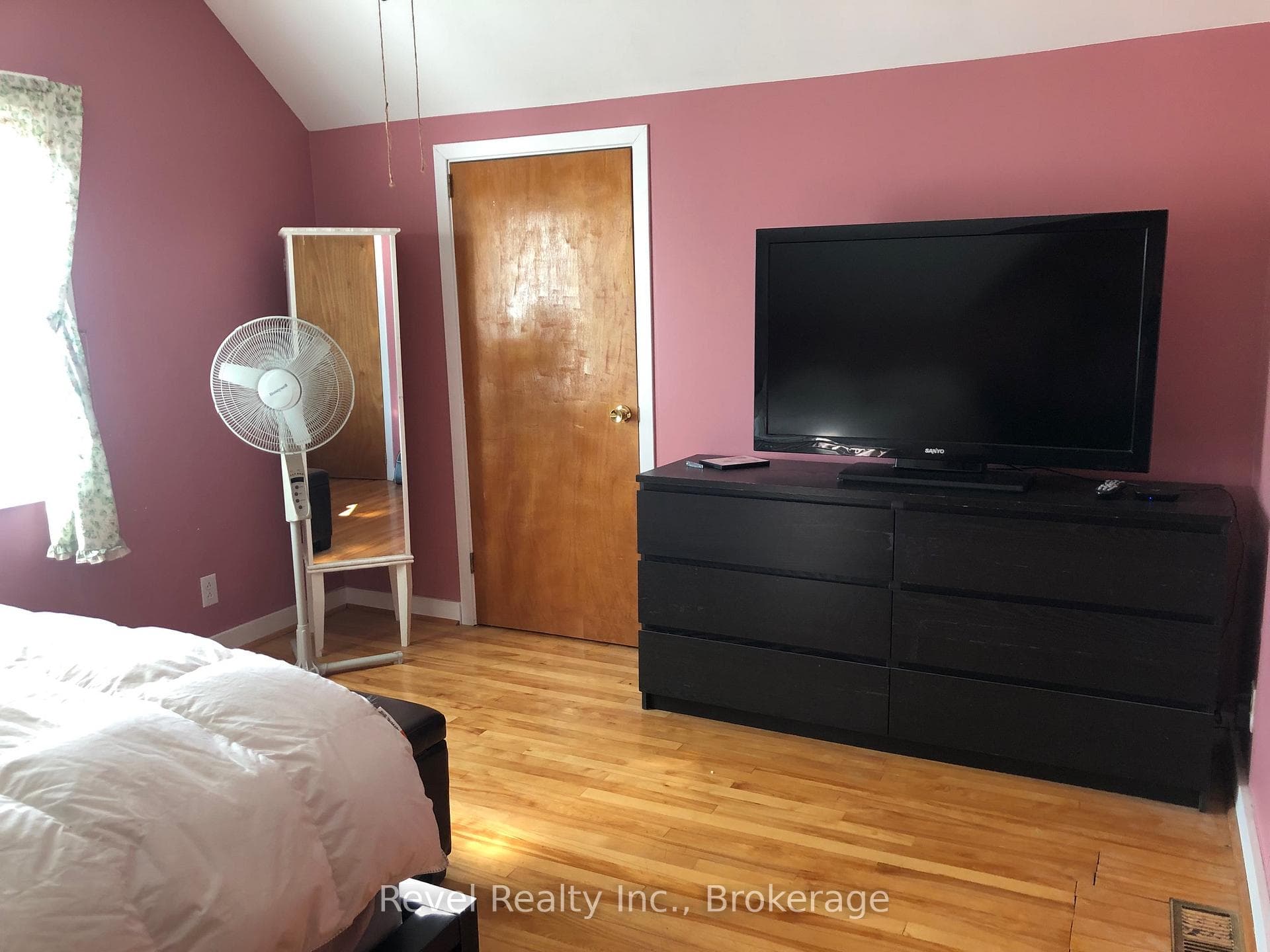 31 Cain Avenue photo 23
