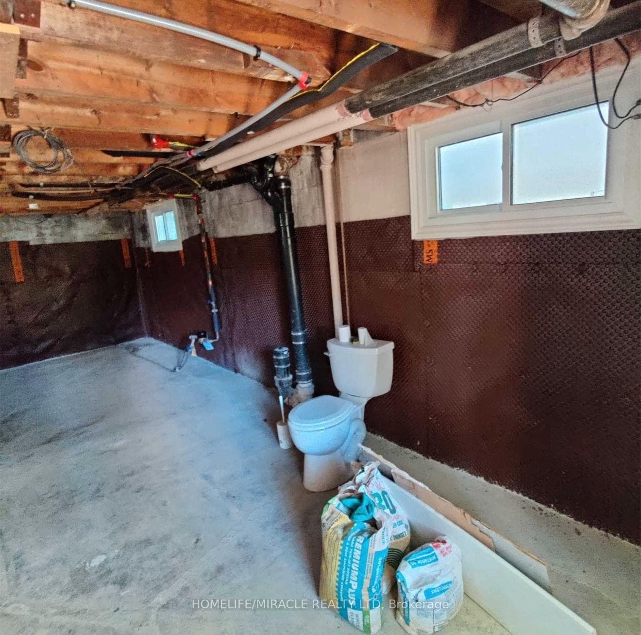 297 Morris Street photo 29