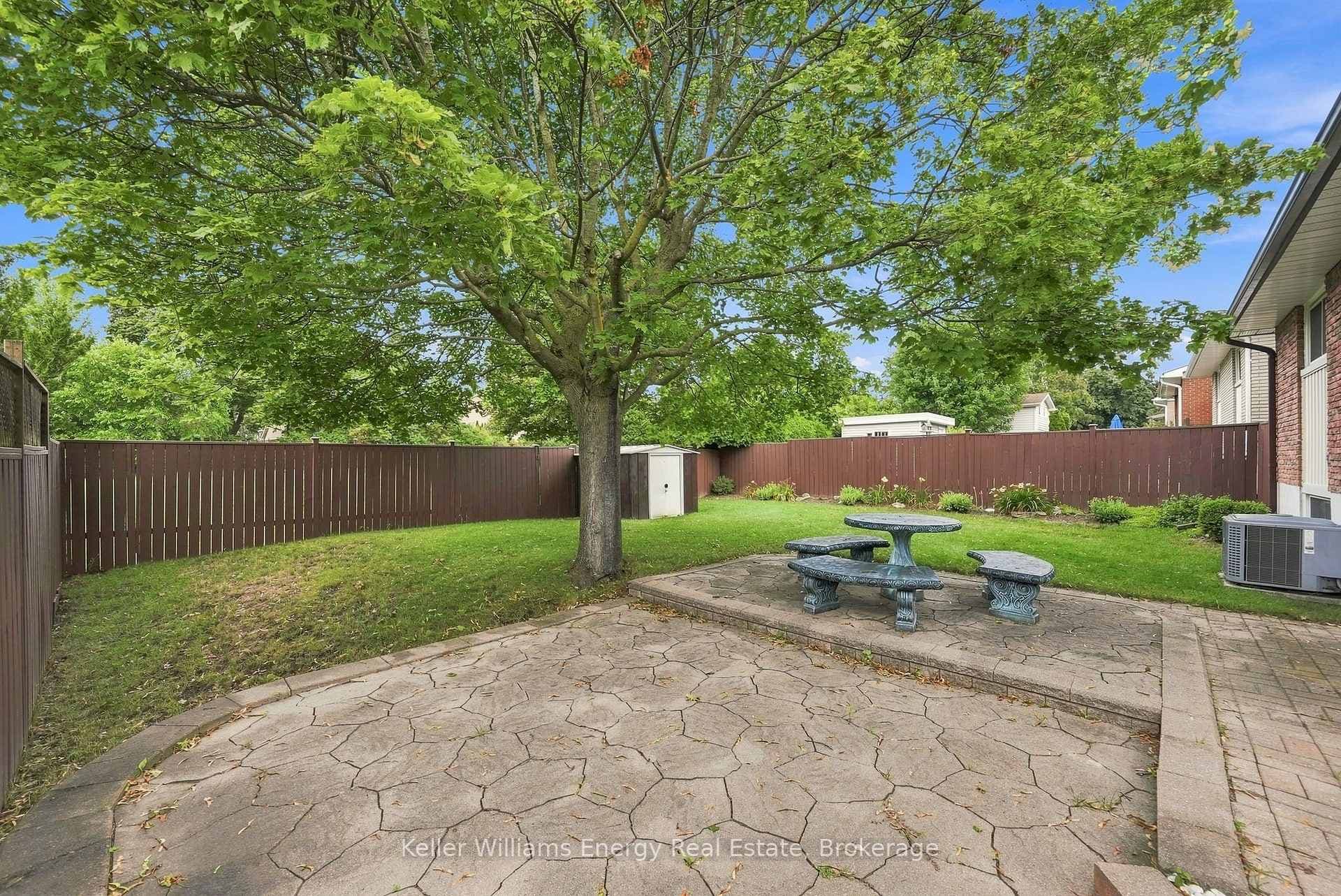 510 Charrington Avenue photo 30
