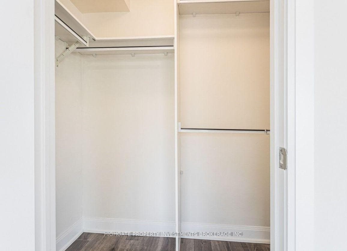 2191 Yonge Street Unit 2111 photo 13
