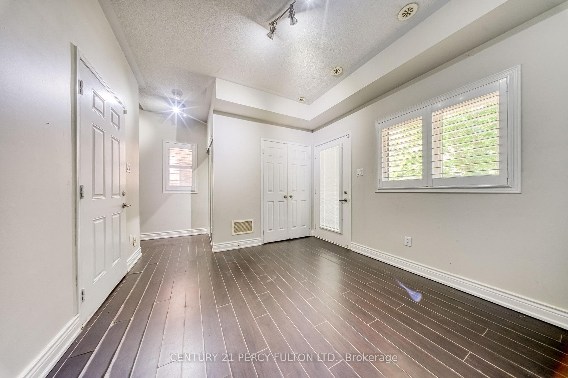 3050 Erin Centre Boulevard Unit 67 photo 28