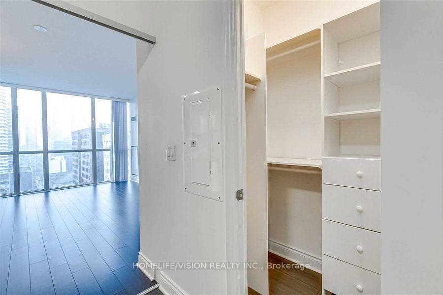 28 Ted Rogers Way Unit 2305 photo 7