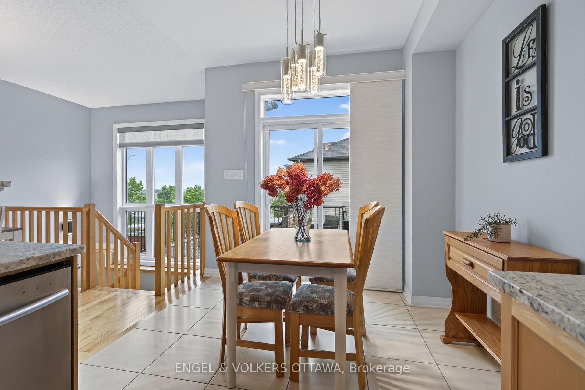 512 Knotridge Street photo 14