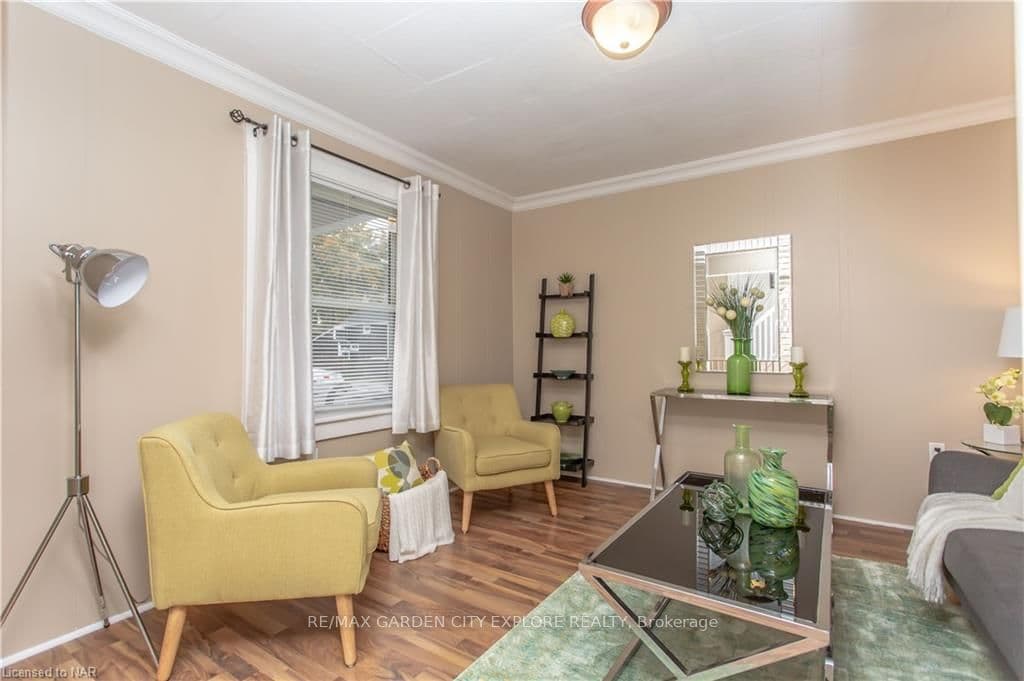 7 PINECREST Street photo 6