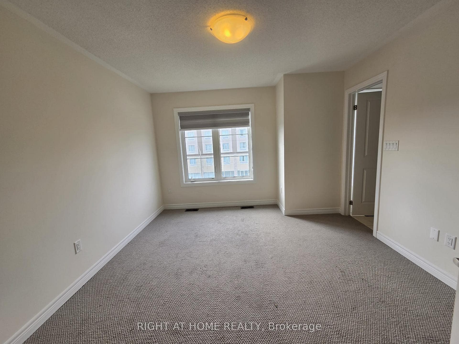 118 Purple Sage Drive Unit Upper photo 14