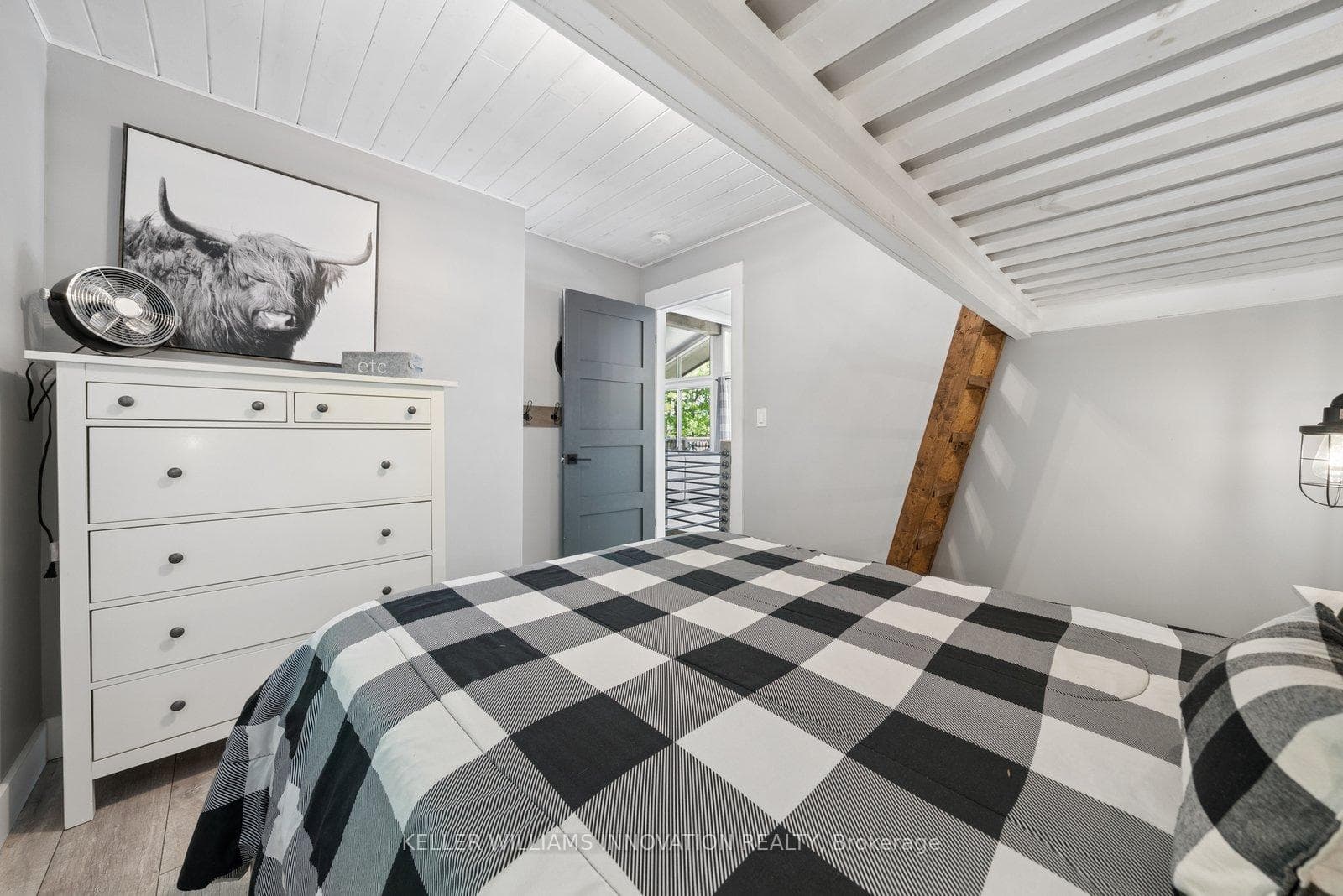 371 Skene Road photo 16