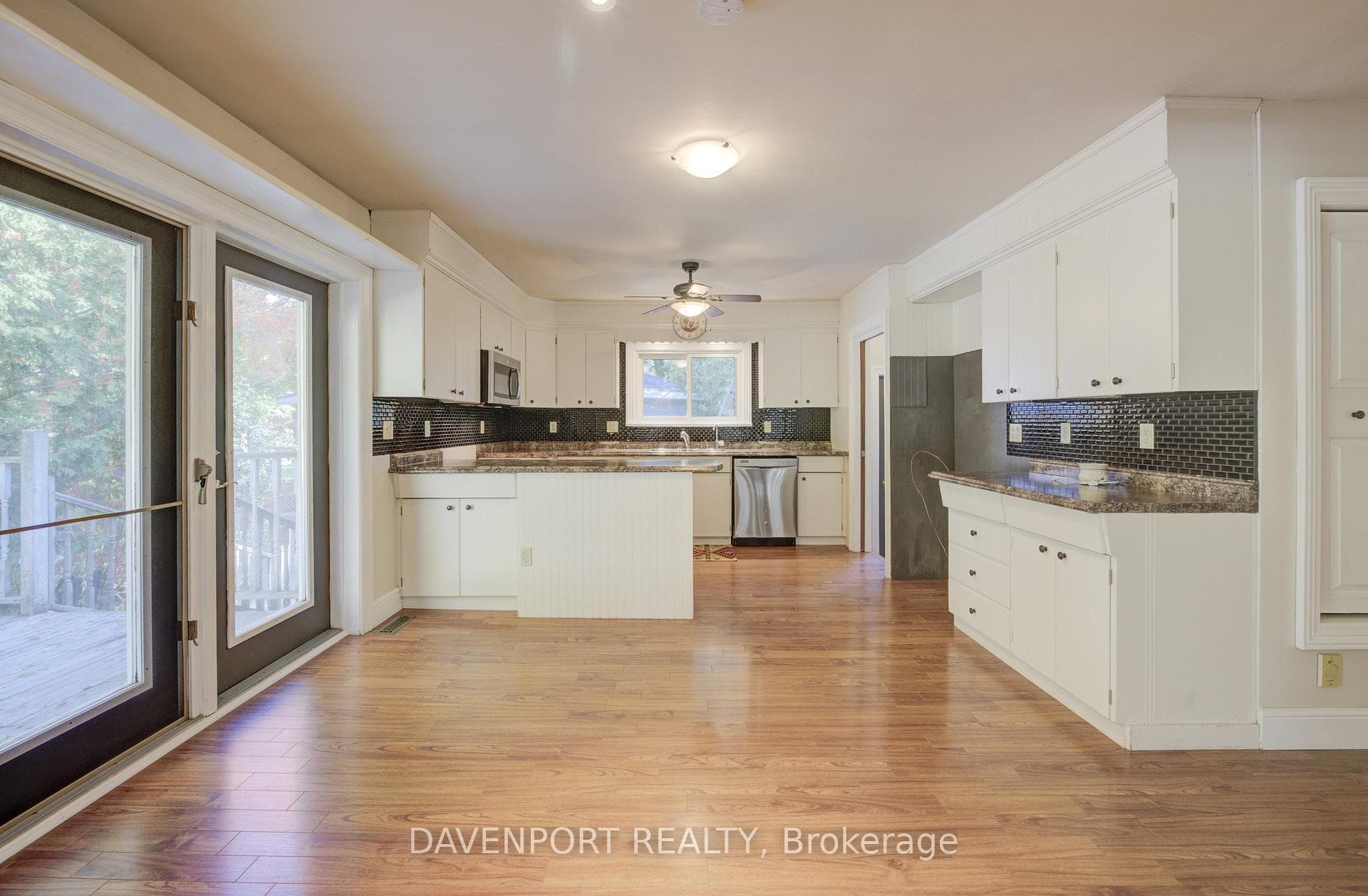 550 Silver Street photo 10