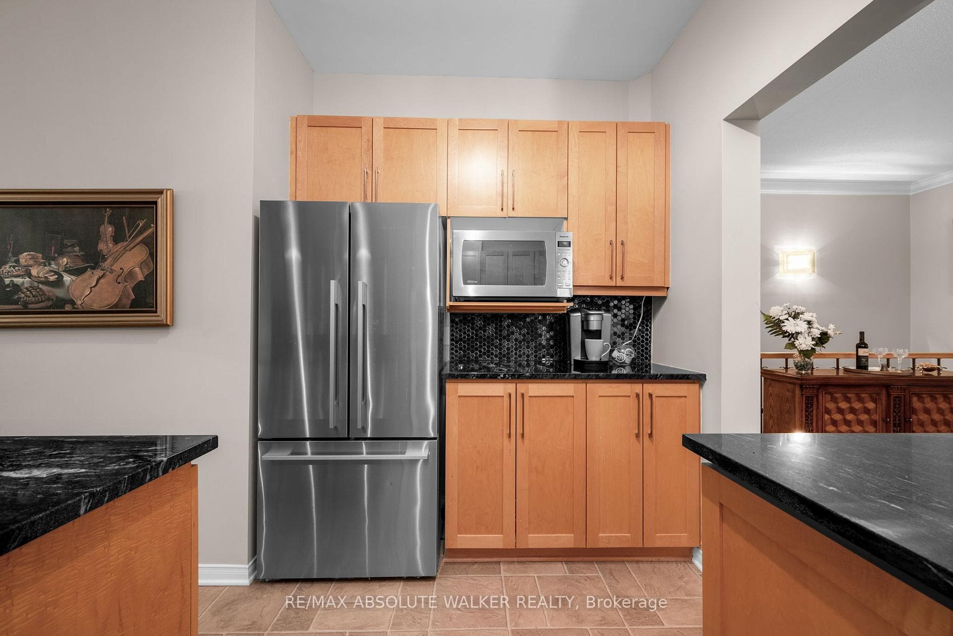 1547 Henri Lauzon Street photo 11