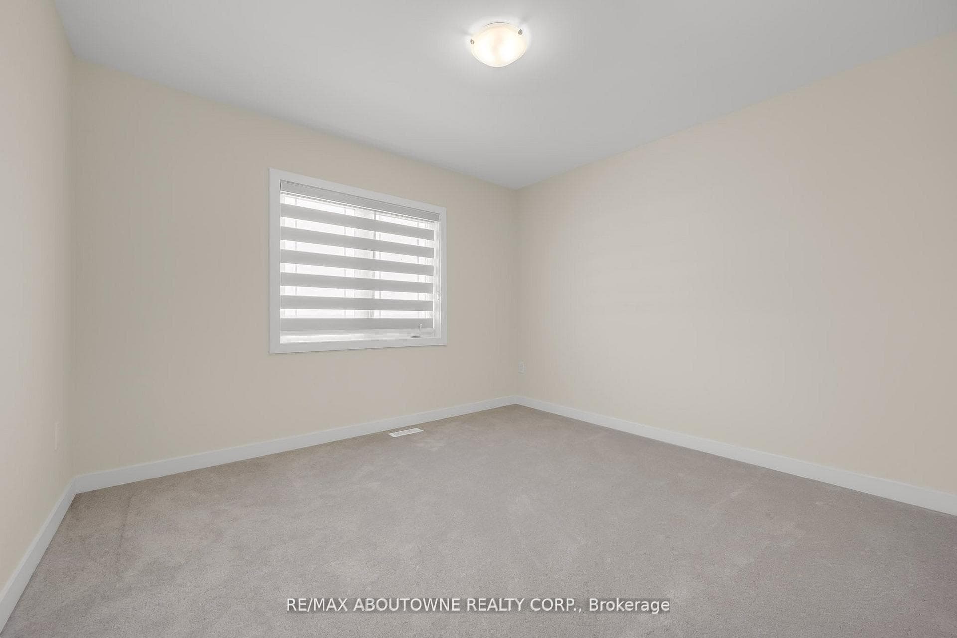 69 Starboard Crescent photo 14