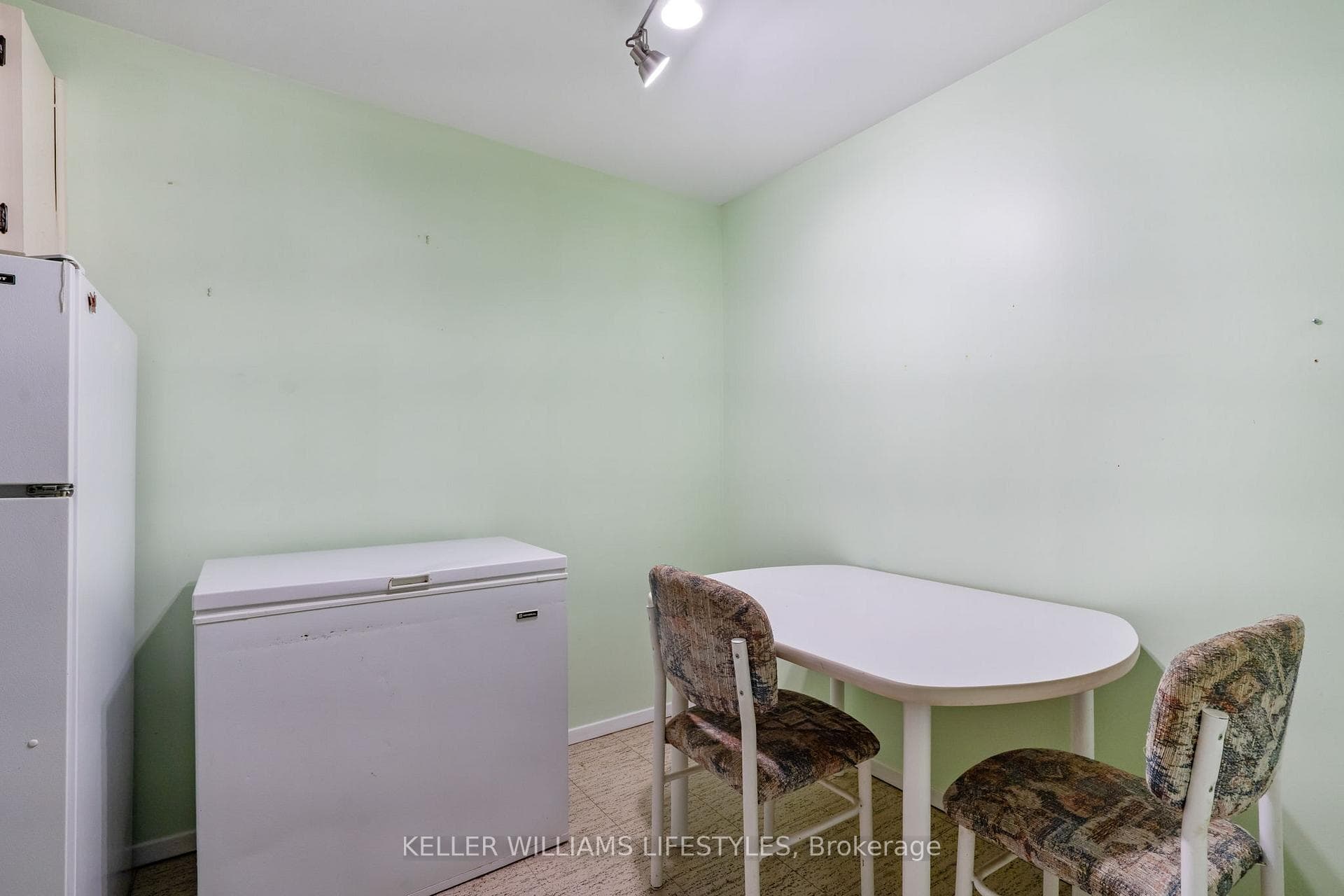 1100 Jalna Boulevard Unit 507 photo 12