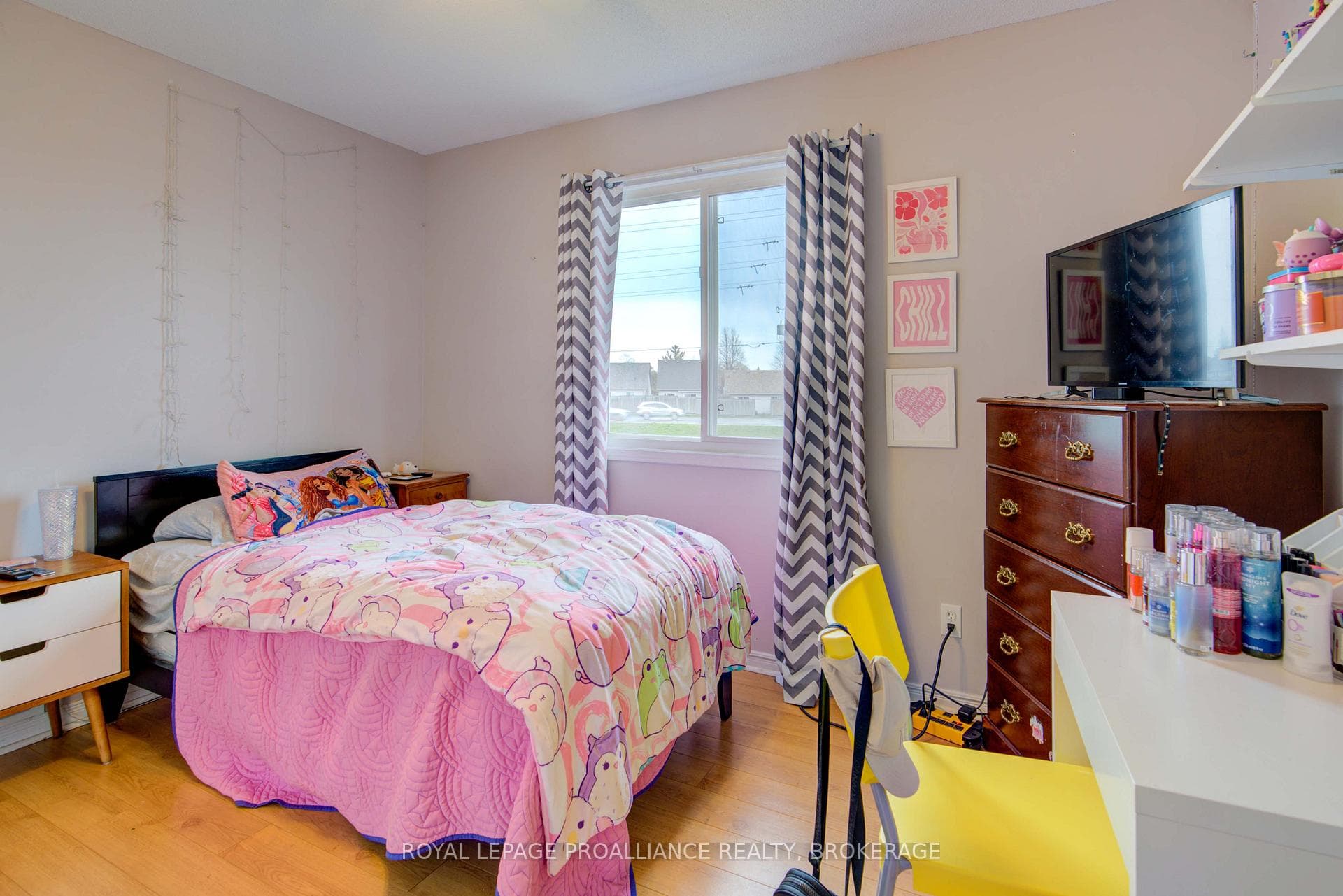 2177 Swanfield Street photo 30