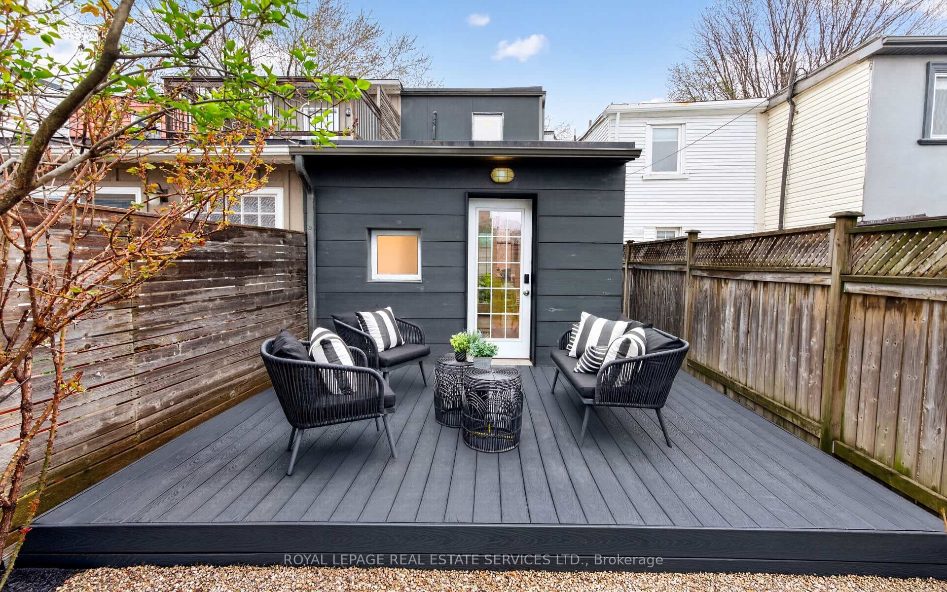 46 Logan Avenue photo 20