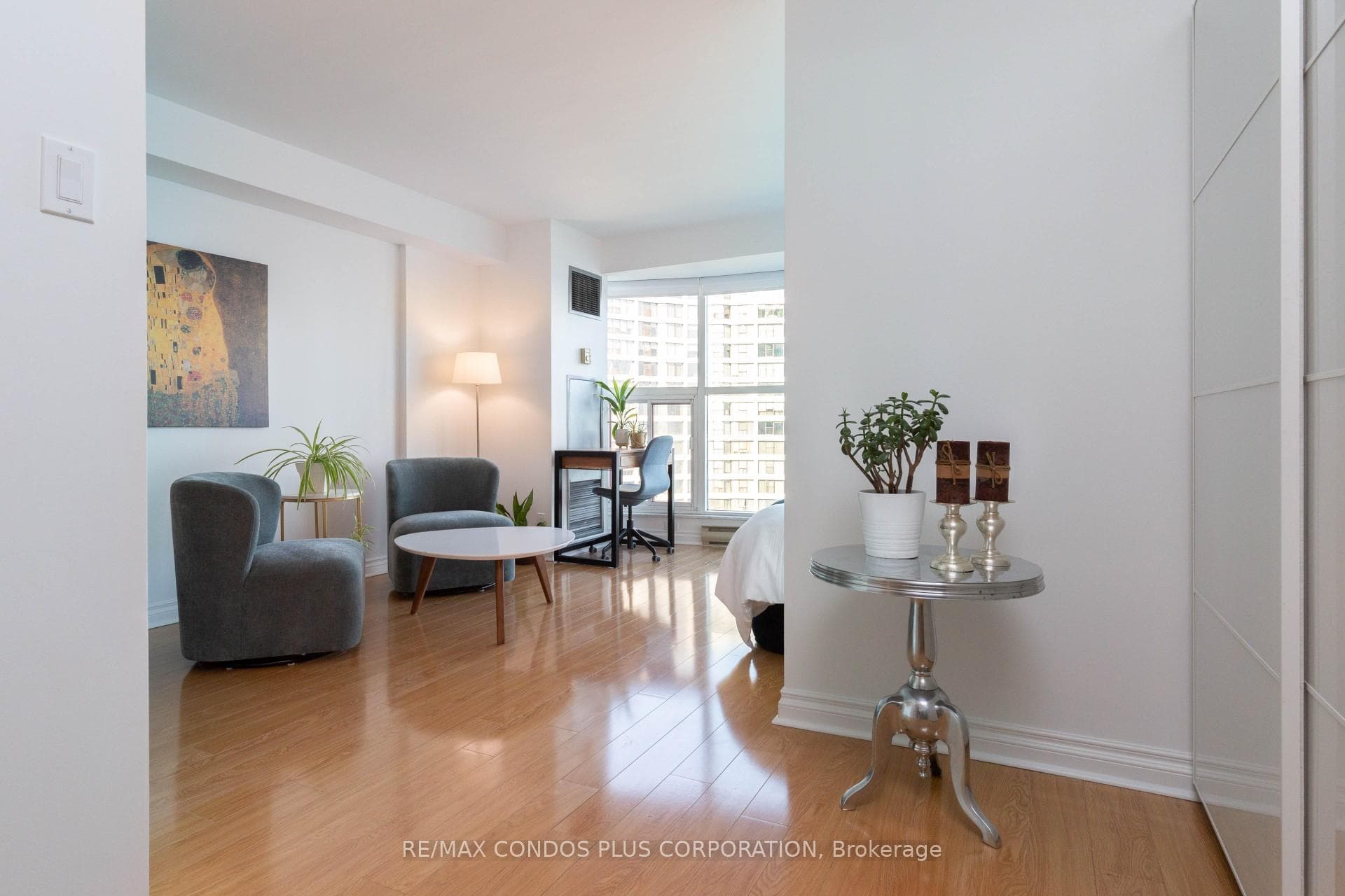 99 Harbour Square Unit 3105 photo 10