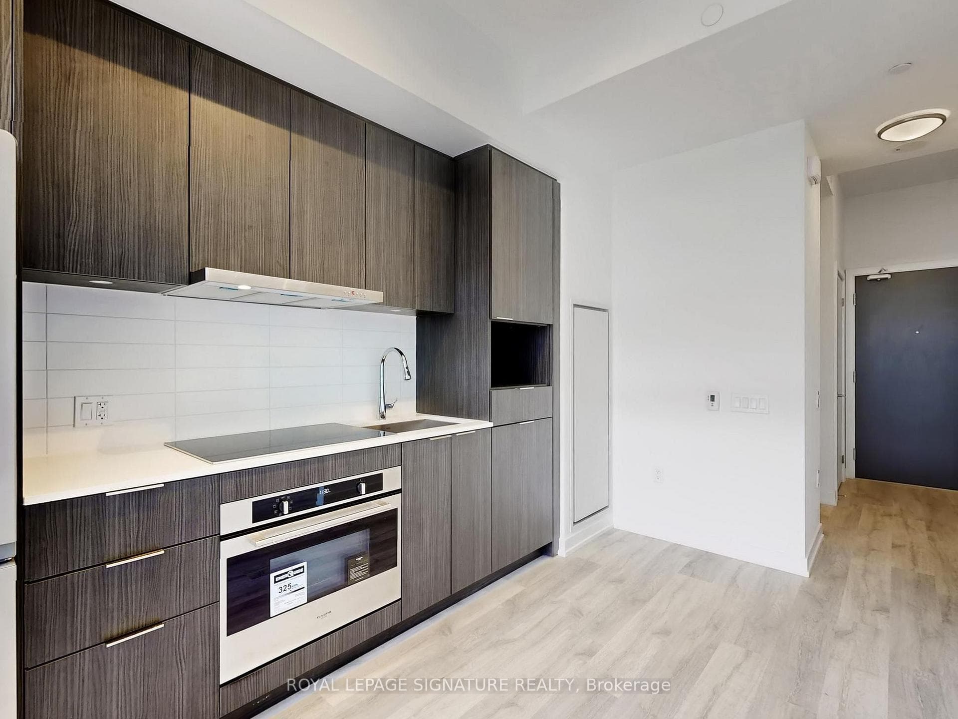 8 Olympic Gdn Drive Unit S608 photo 11