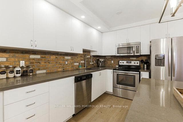 63 Ruskin Avenue Unit 603 photo 11