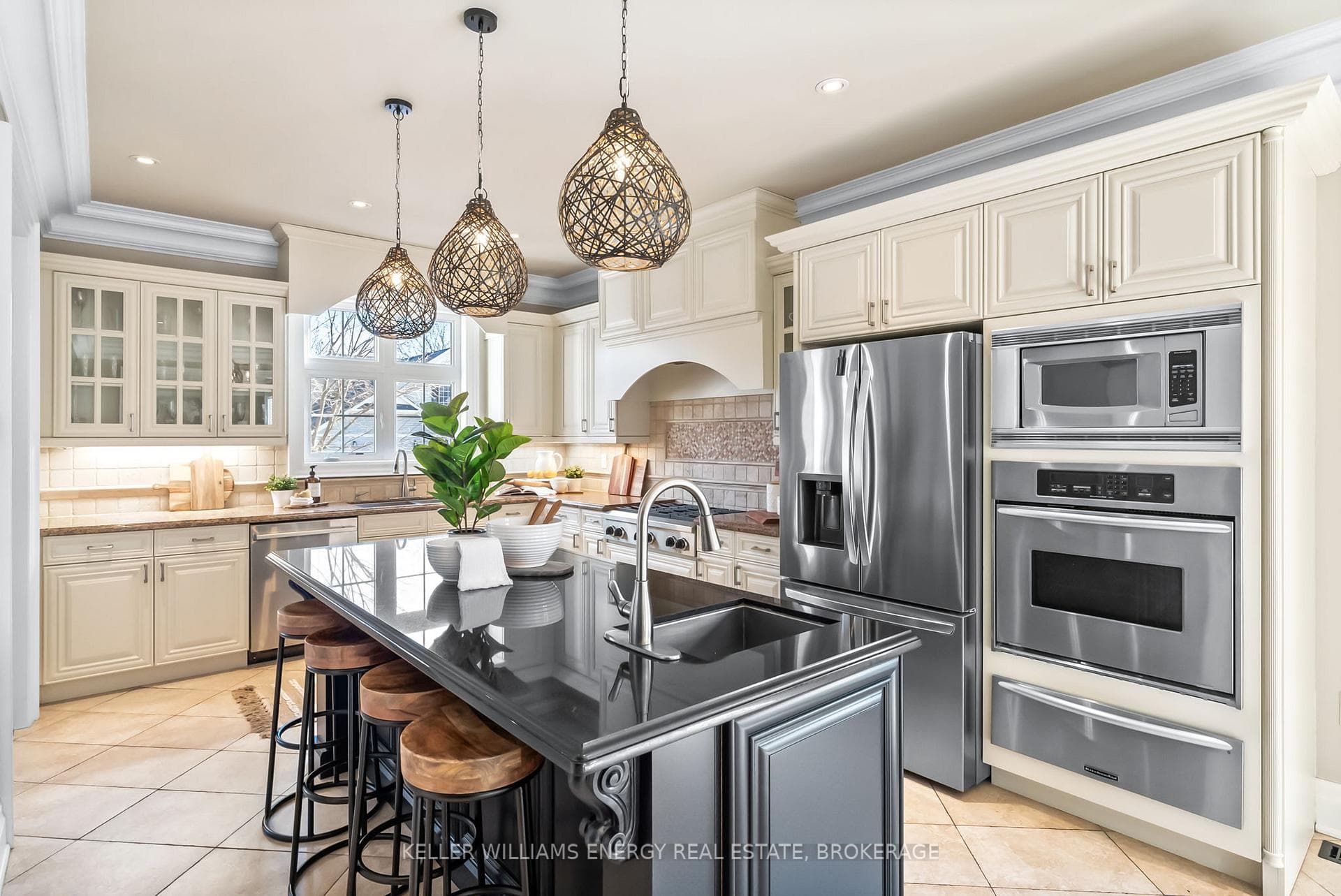 18 Leithridge Crescent photo 3