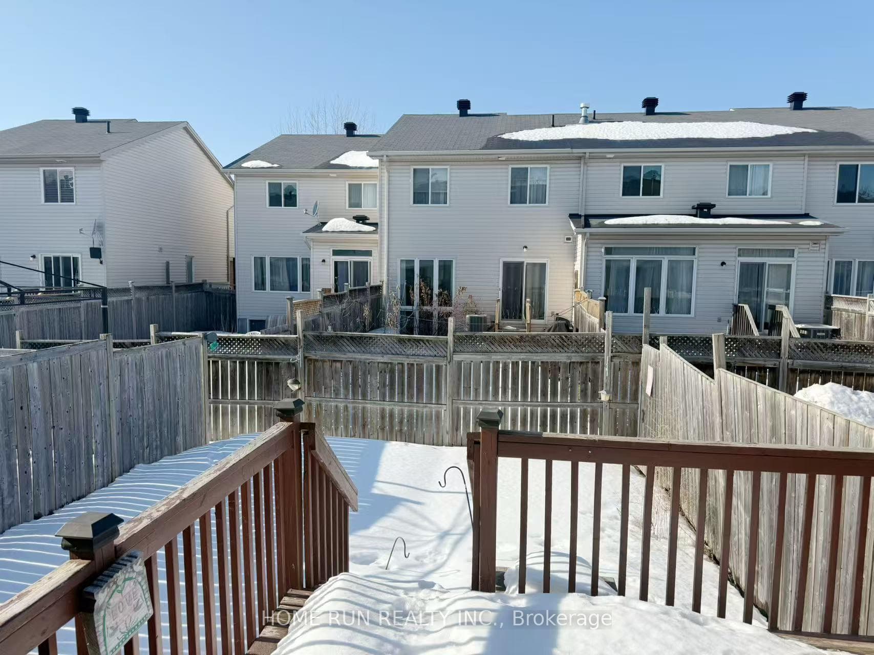 330 Applecross Crescent photo 12