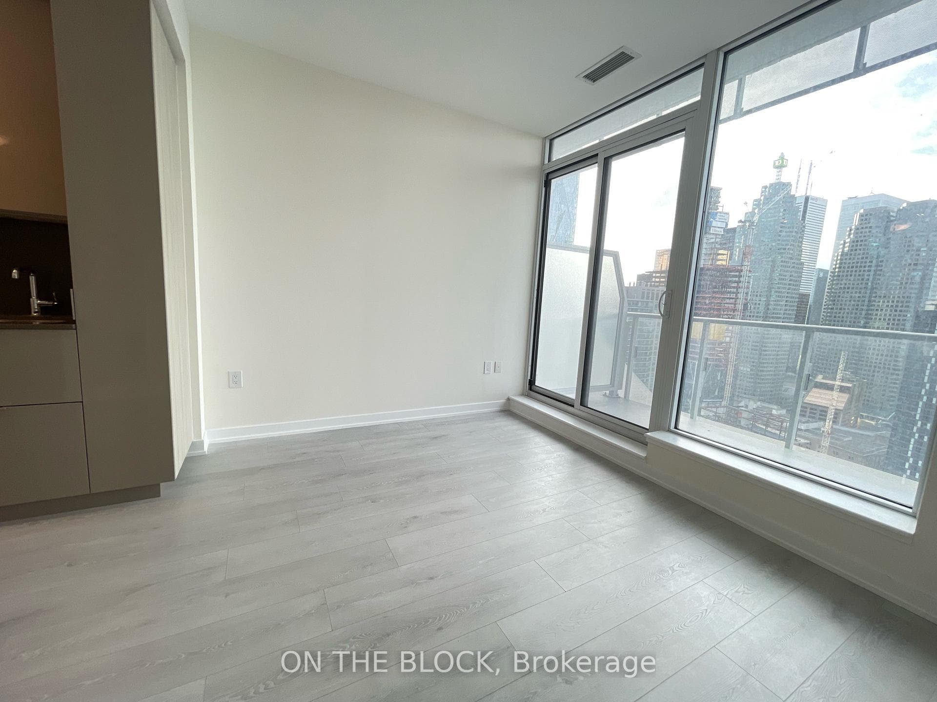 28 Freeland Street Unit 3405 photo 9