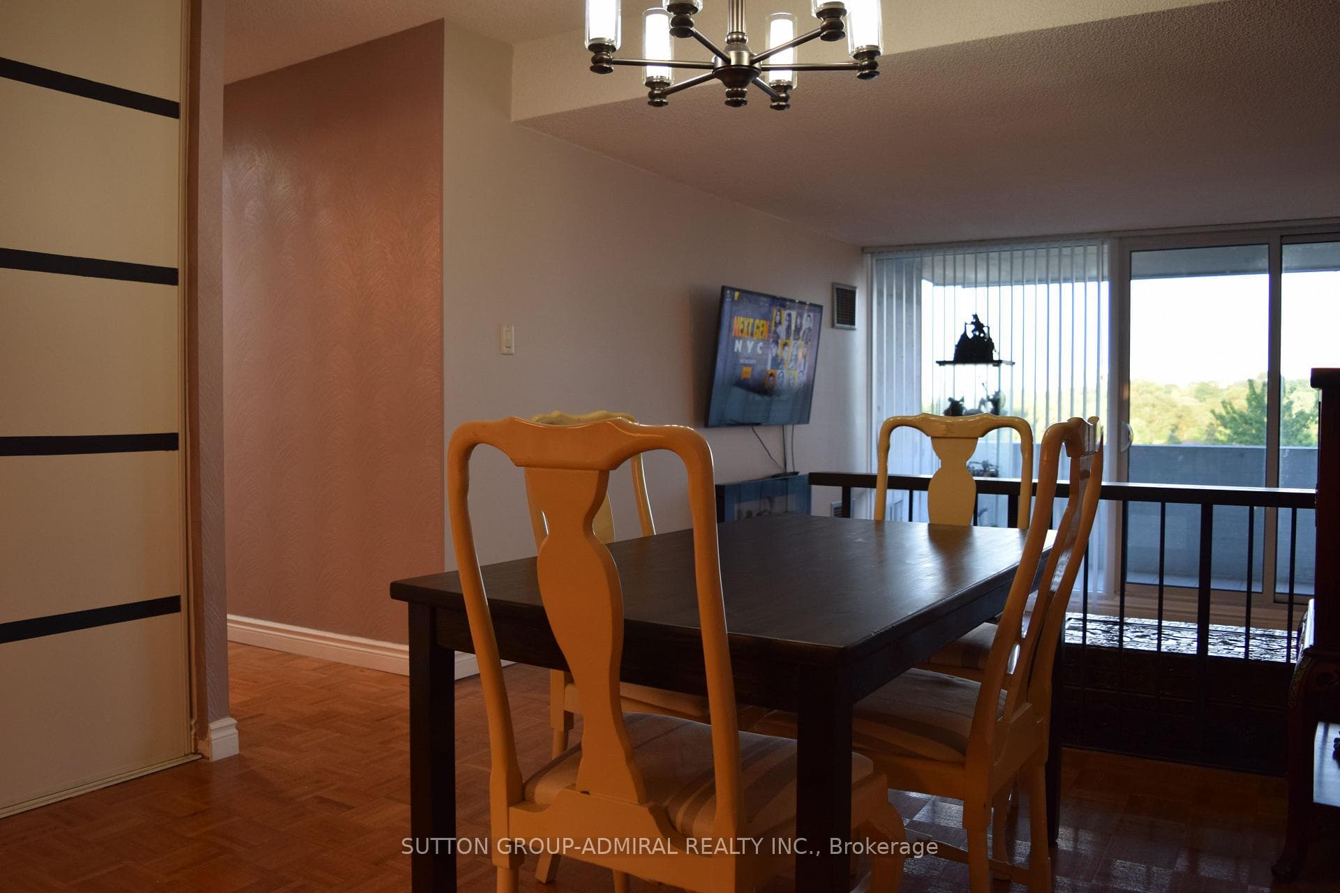 260 Scarlett Road Unit 804 photo 9