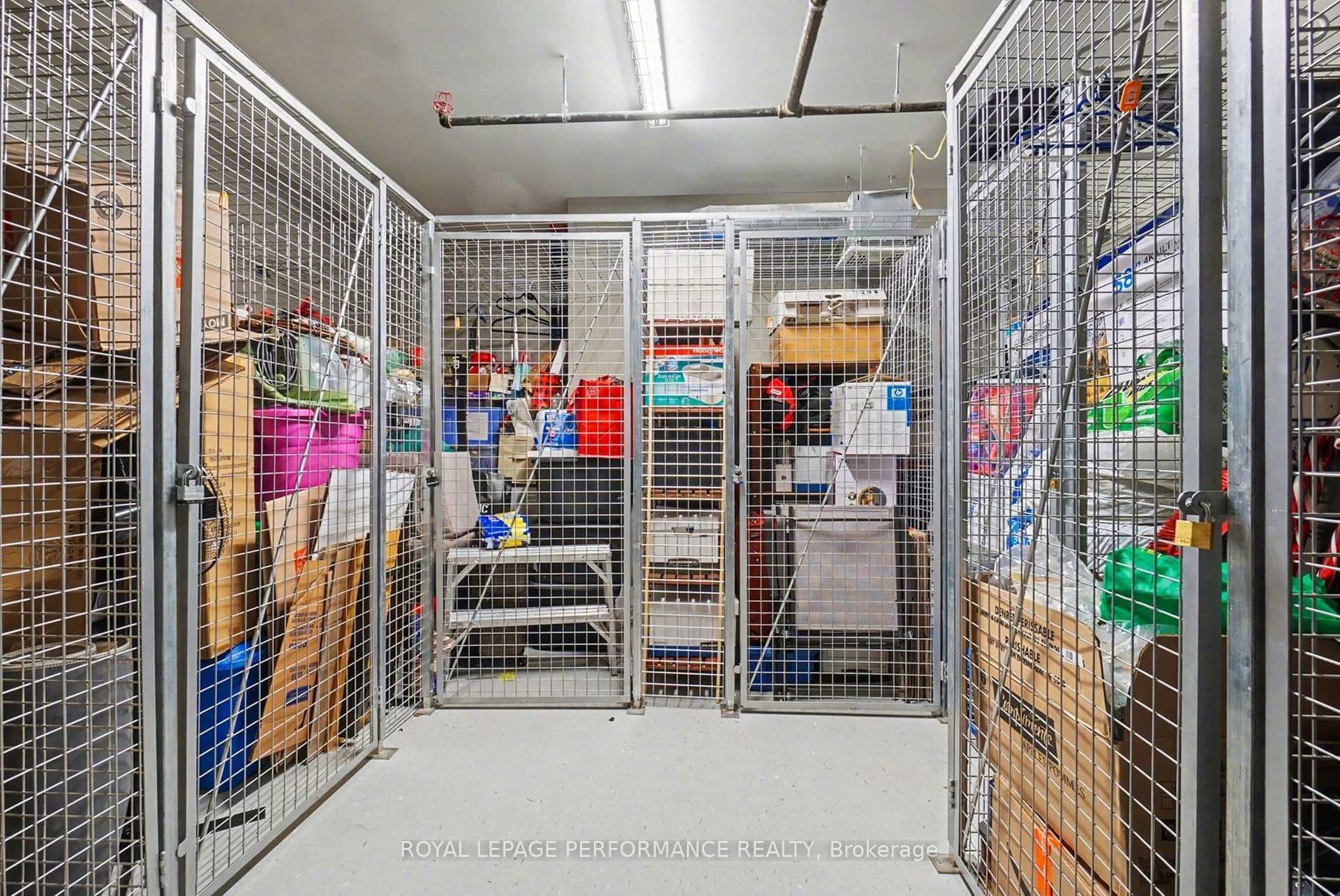Storage locker