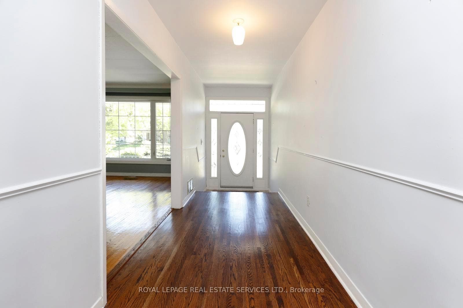 1492 Hillgrove Road photo 5