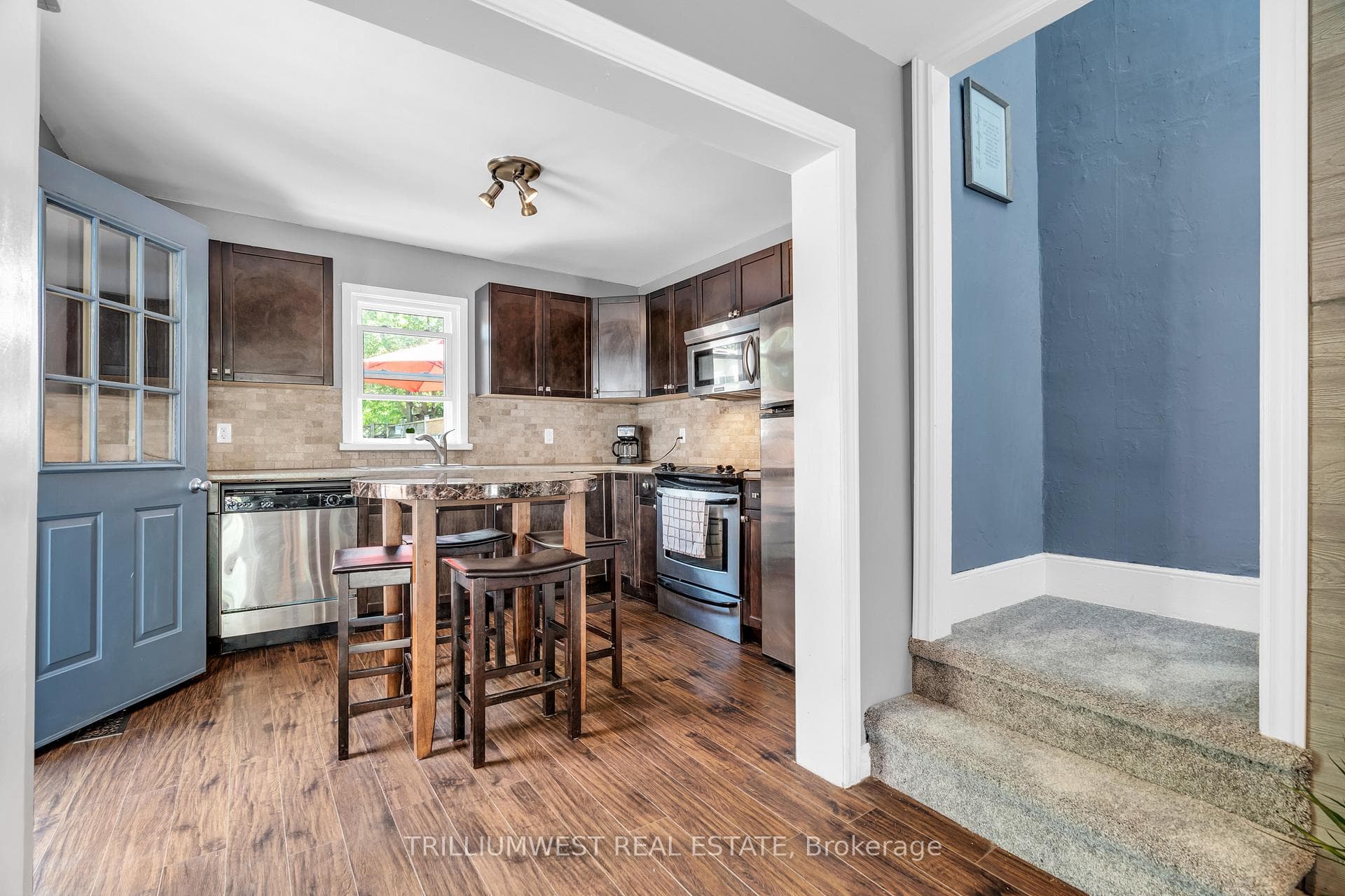 274 London Road photo 11