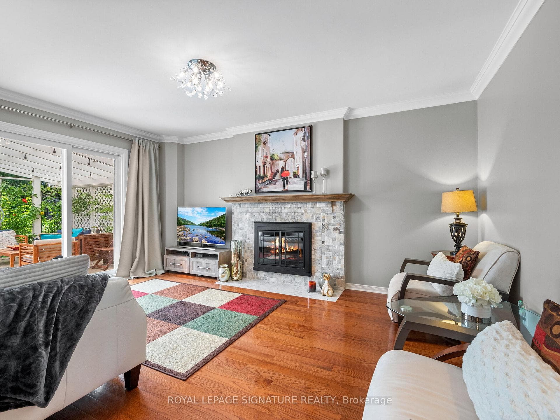 2052 Madden Boulevard photo 6